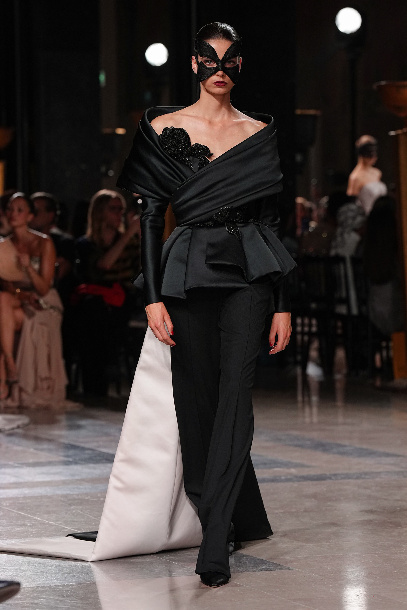 Elie Saab Fall 2026 Couture Fashion Show