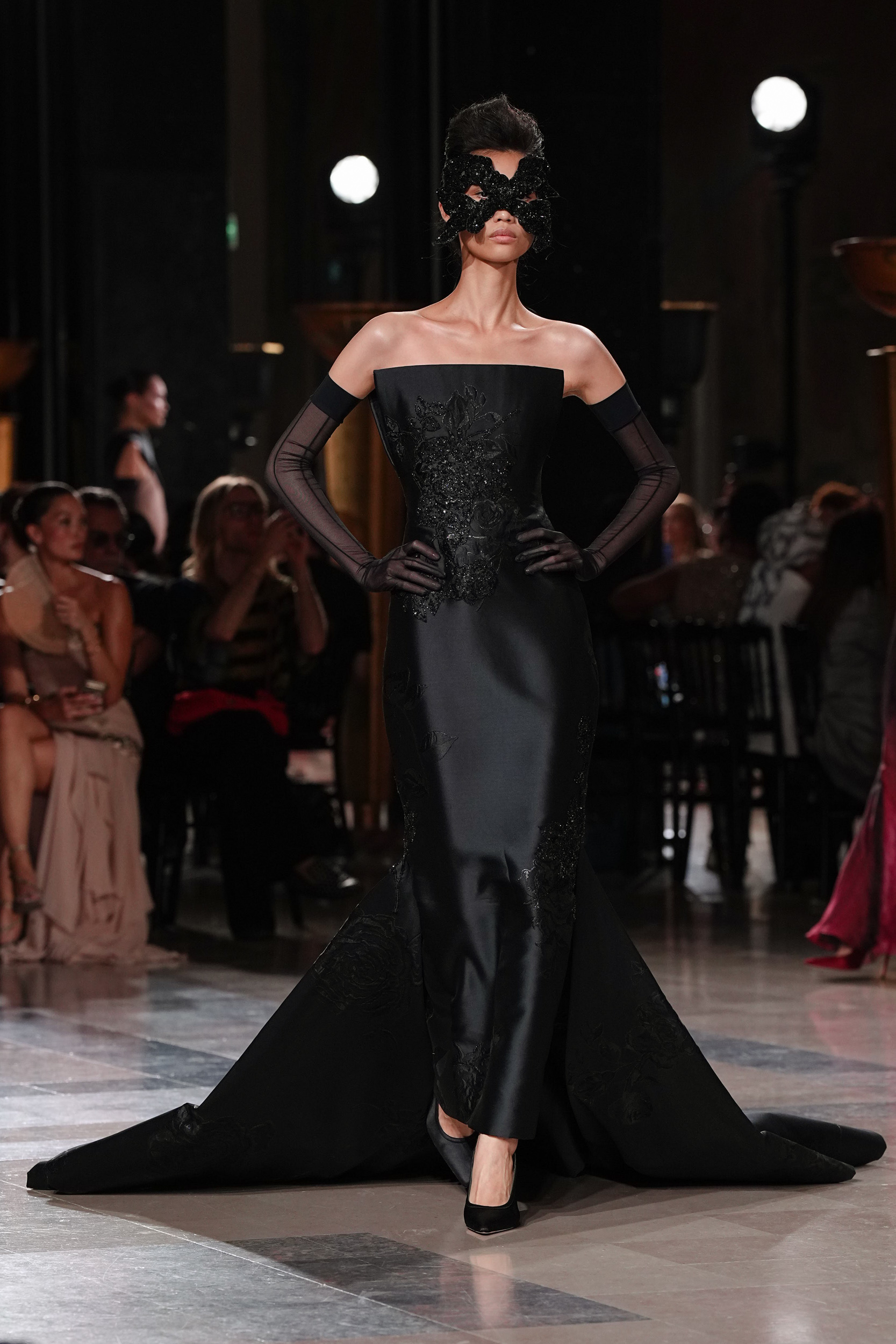 Elie Saab Fall 2026 Couture Fashion Show