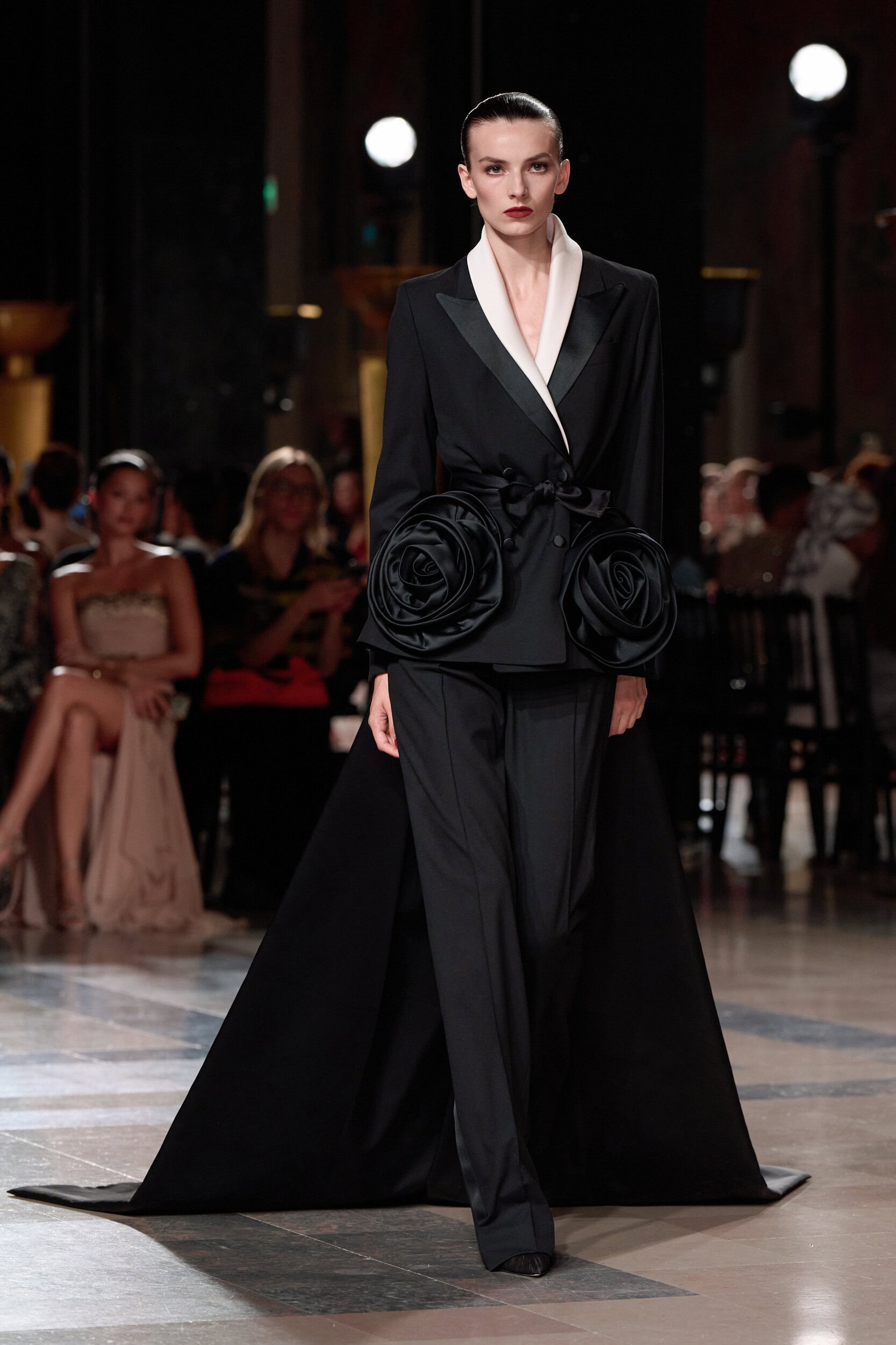 Elie Saab Fall 2026 Couture Fashion Show