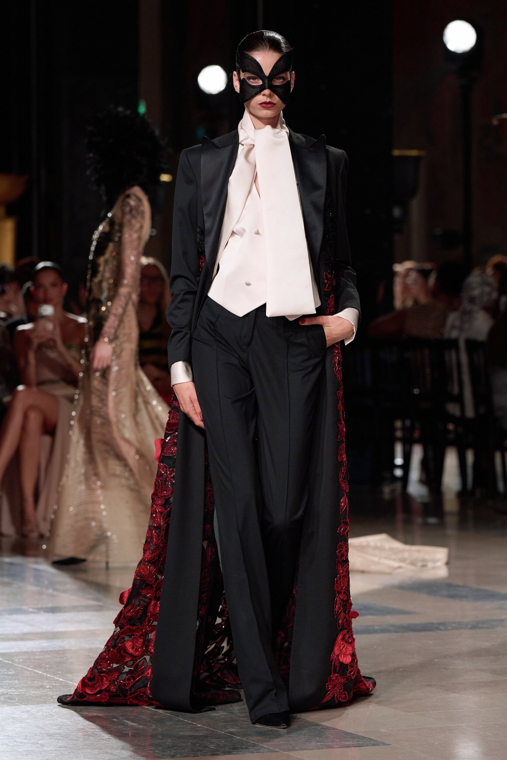 Elie Saab Fall 2026 Couture Fashion Show