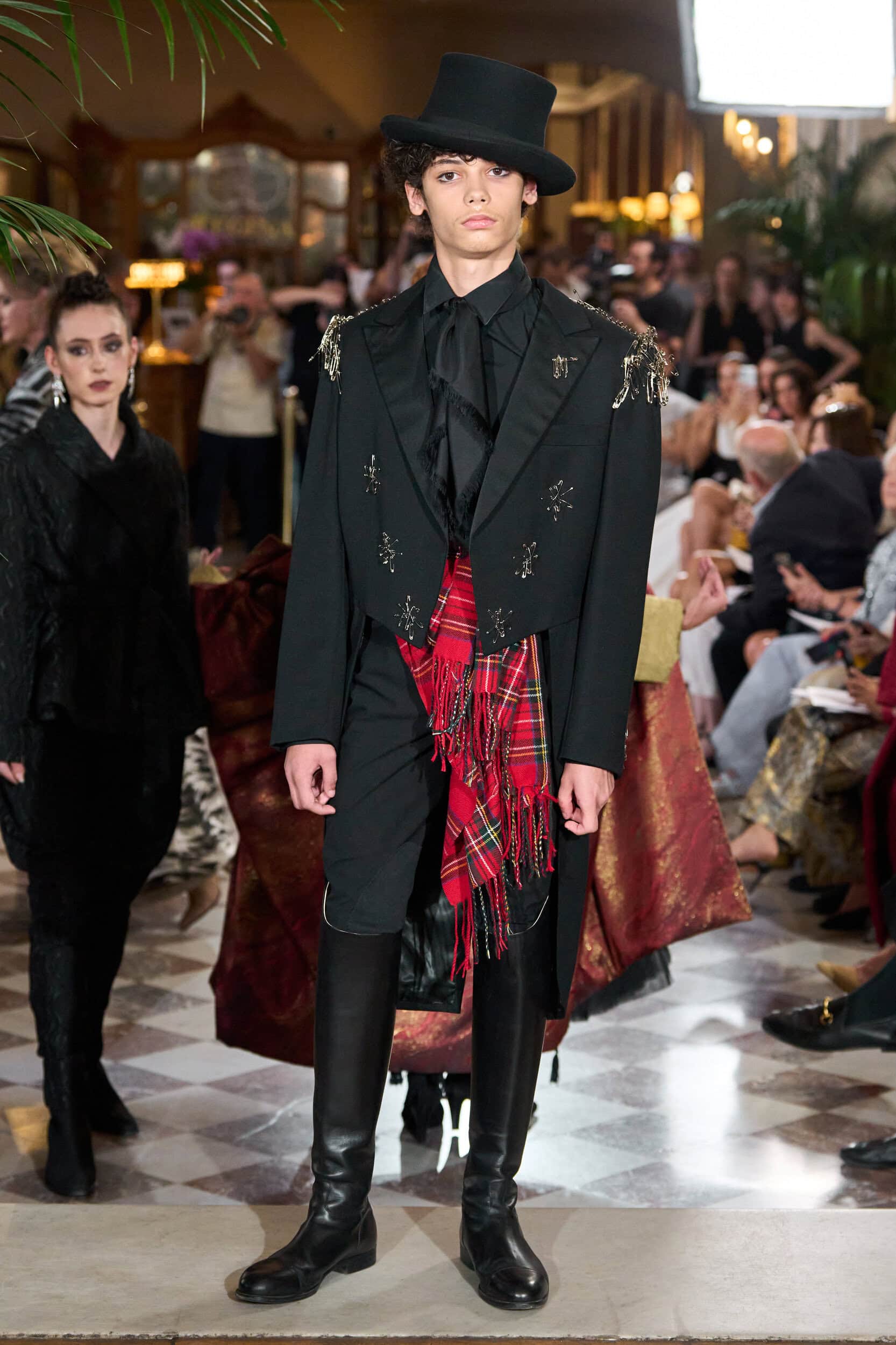 Franck Sorbier Fall 2026 Couture Fashion Show