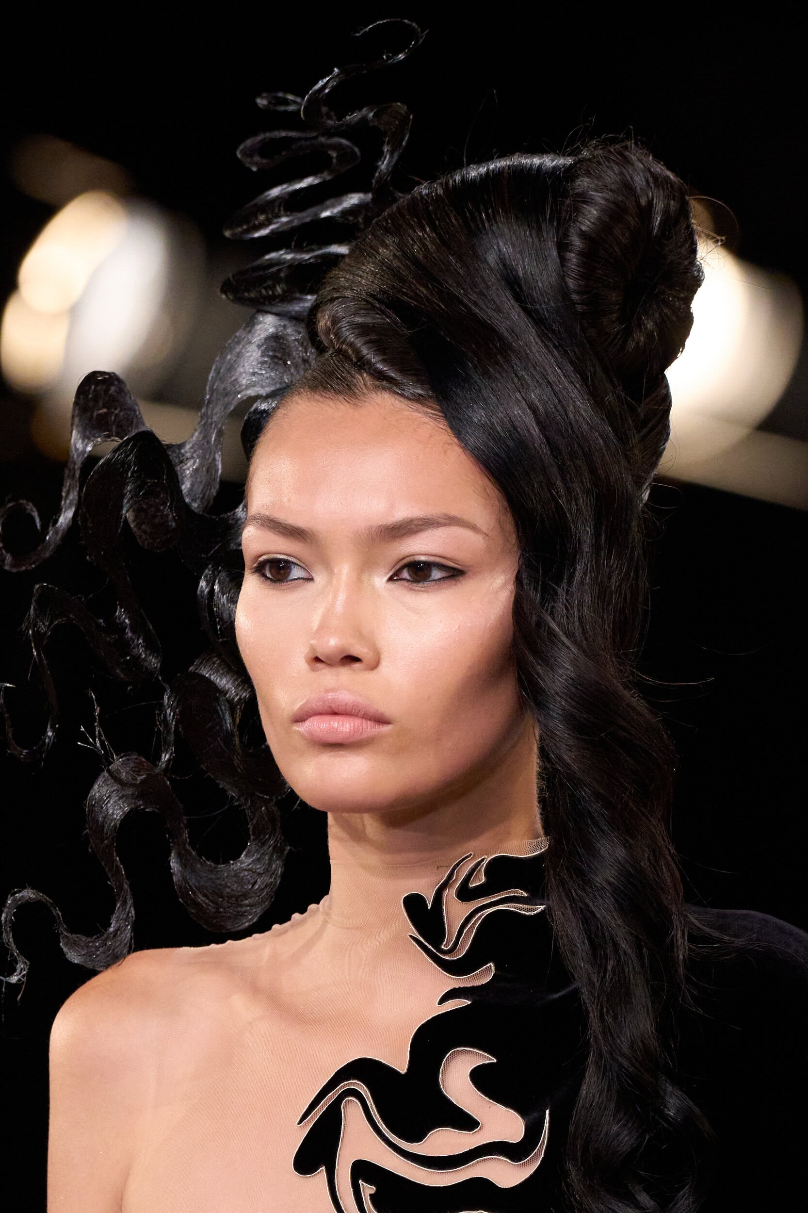 Iris Van Herpen Fall 2026 Couture Fashion Show Details
