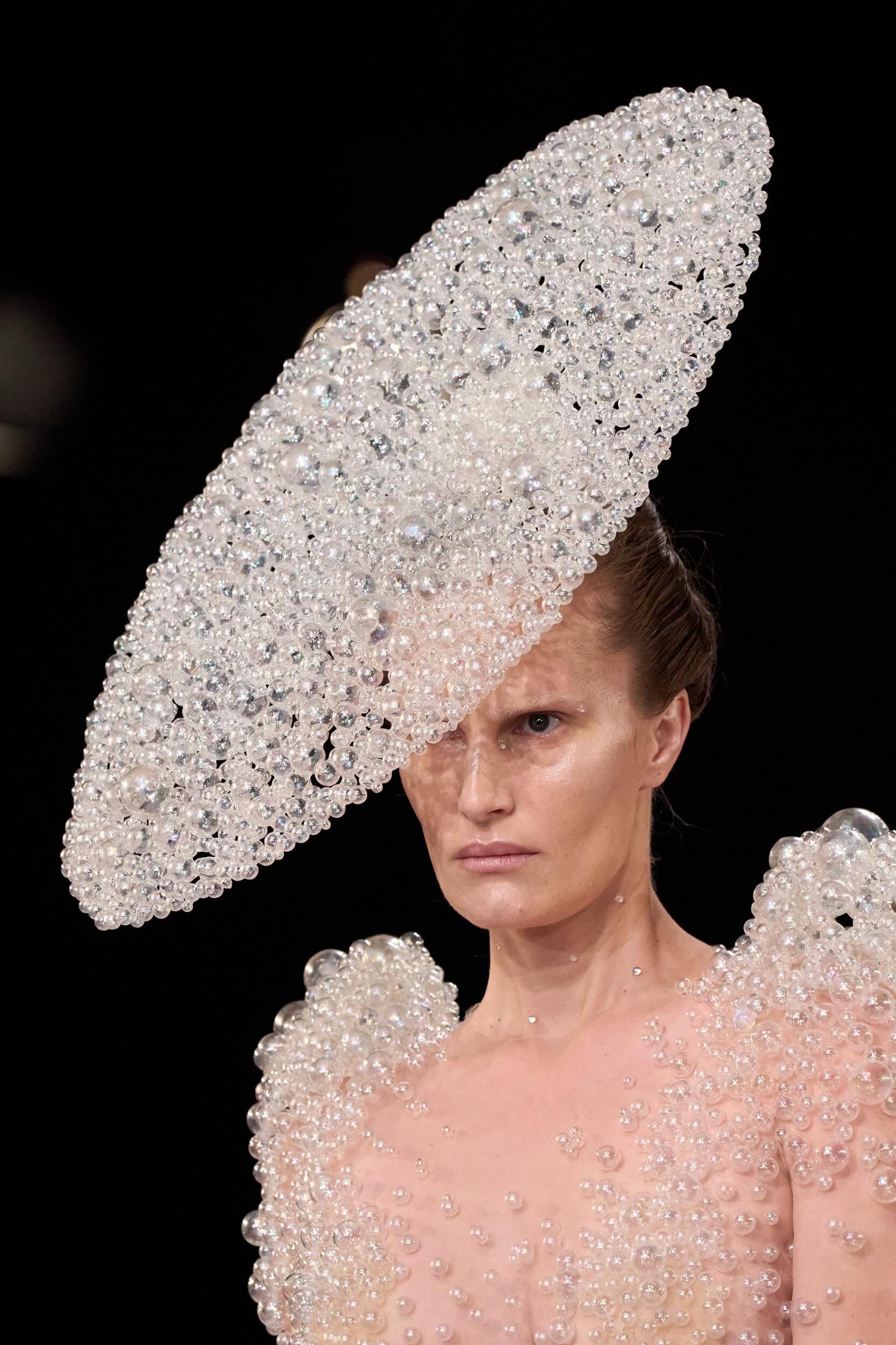 Iris Van Herpen Fall 2026 Couture Fashion Show Details