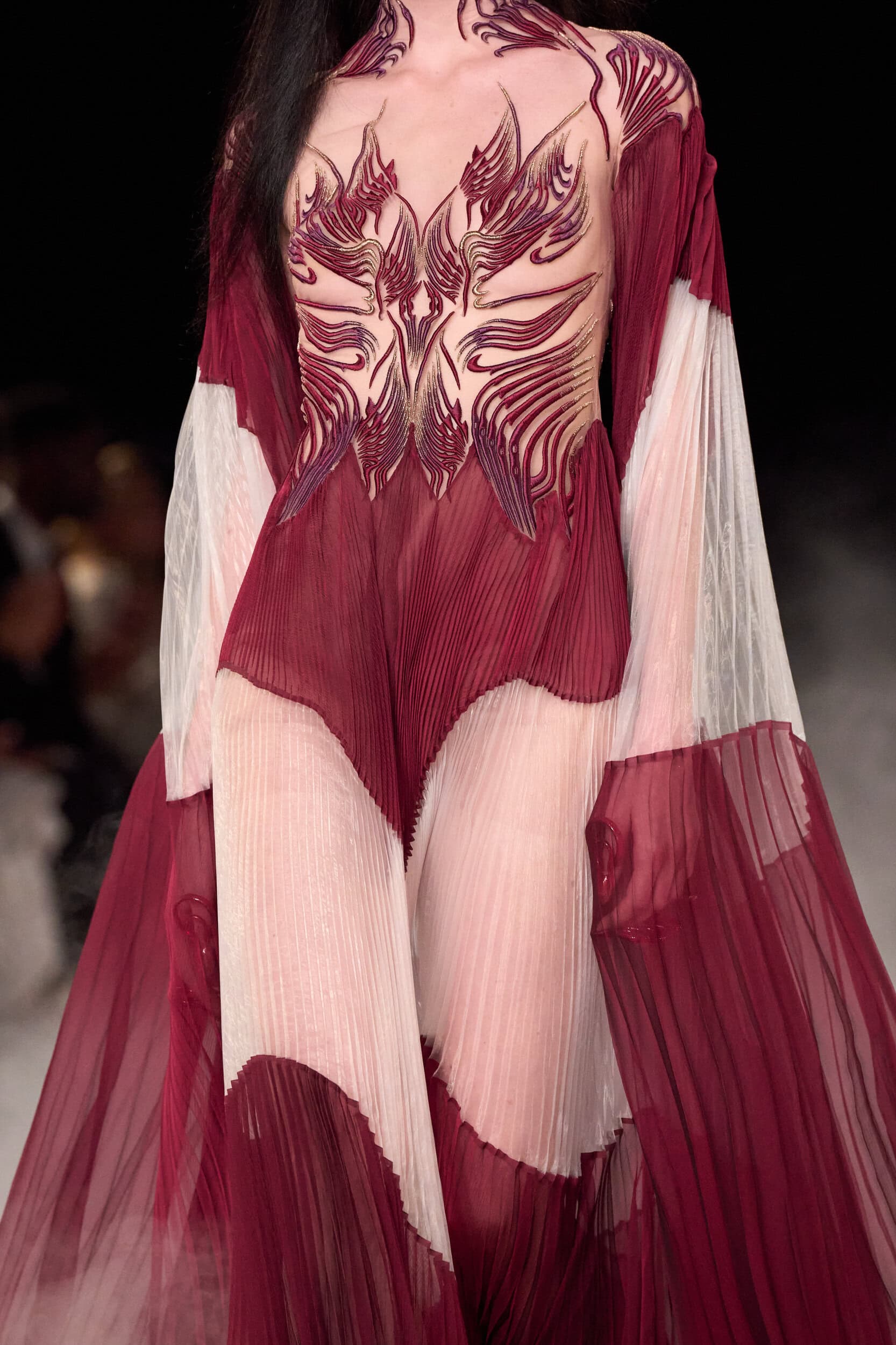 Iris Van Herpen Fall 2026 Couture Fashion Show Details