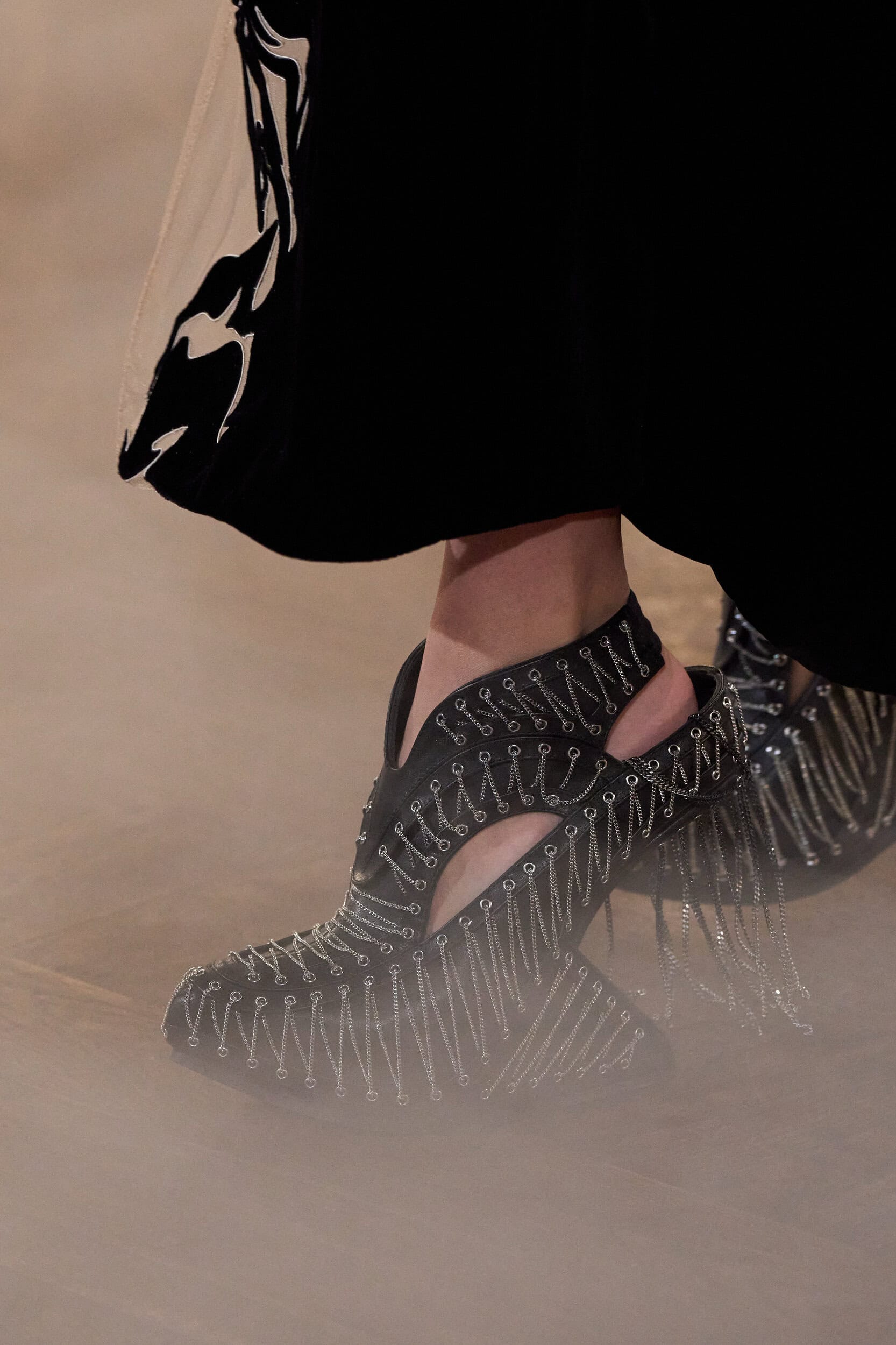 Iris Van Herpen Fall 2026 Couture Fashion Show Details