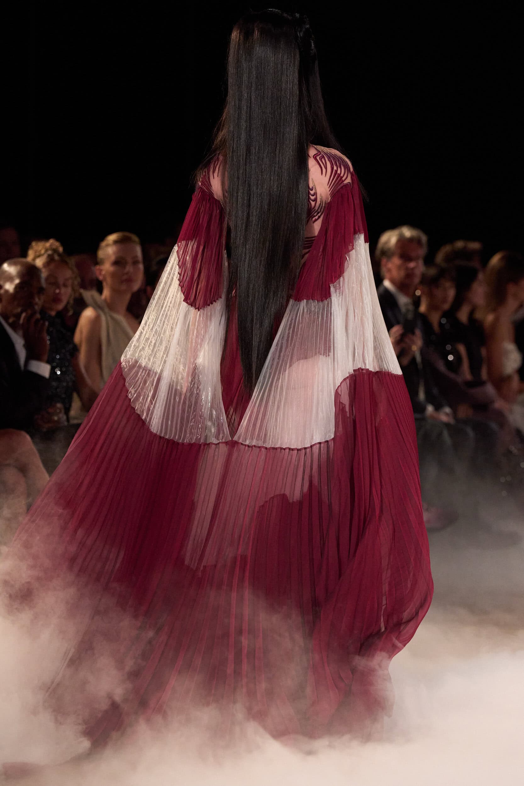 Iris Van Herpen Fall 2026 Couture Fashion Show Details