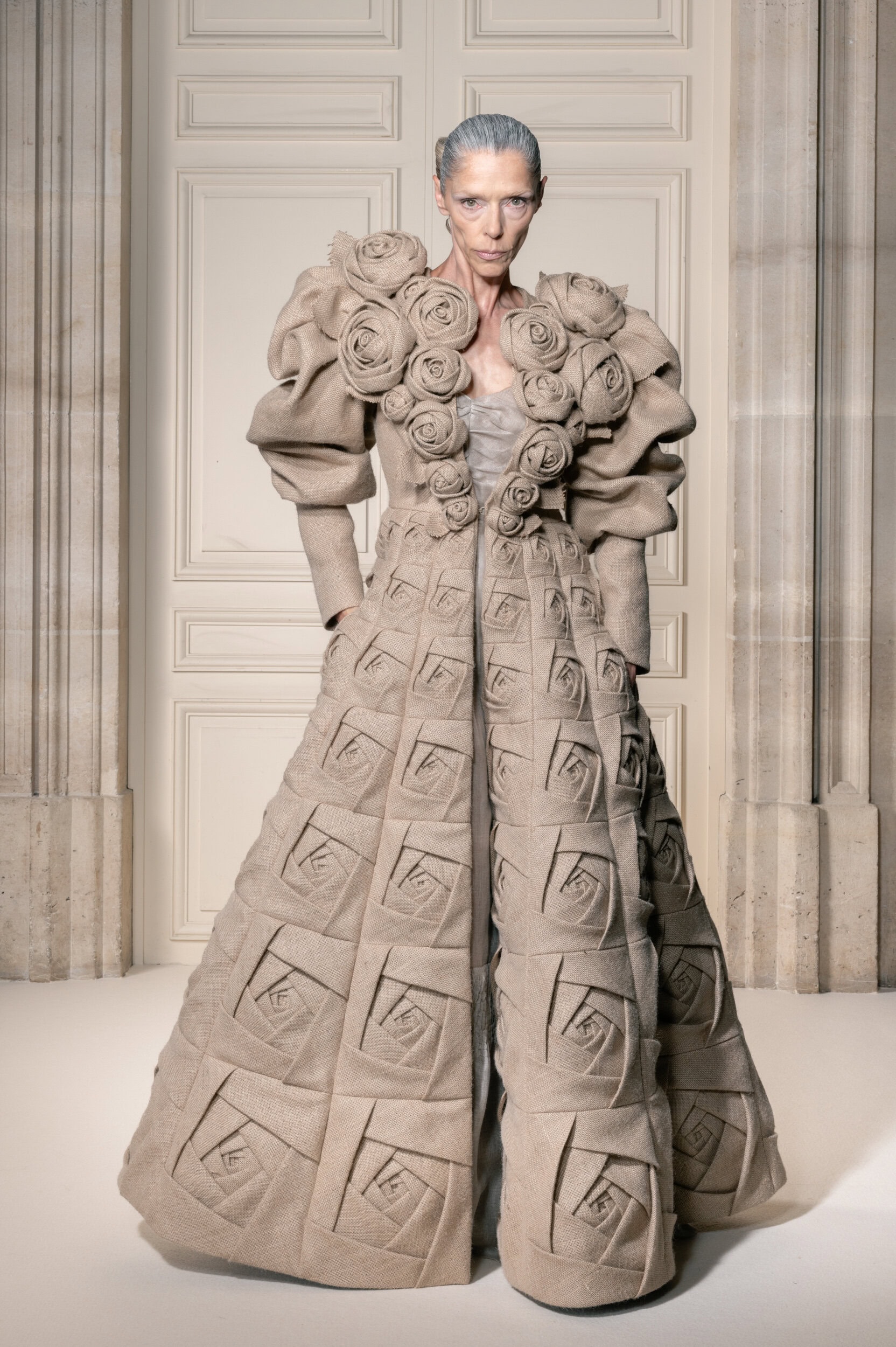 Viktor & Rolf Fall 2026 Couture Fashion Show