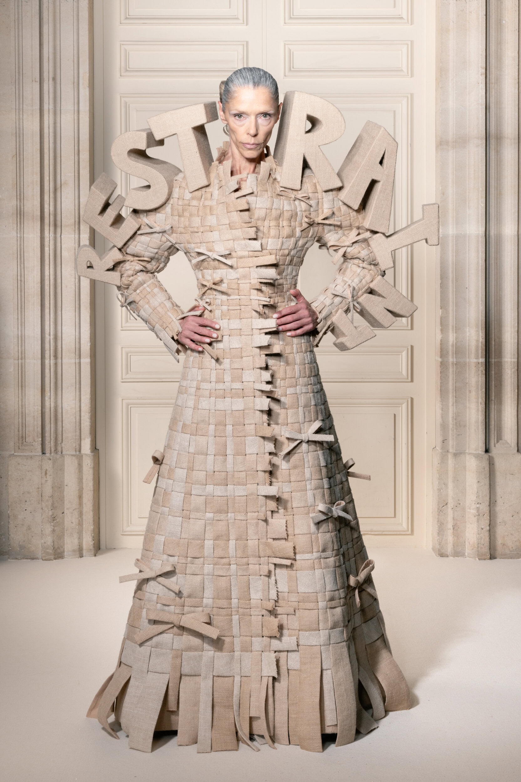 Viktor & Rolf Fall 2026 Couture Fashion Show