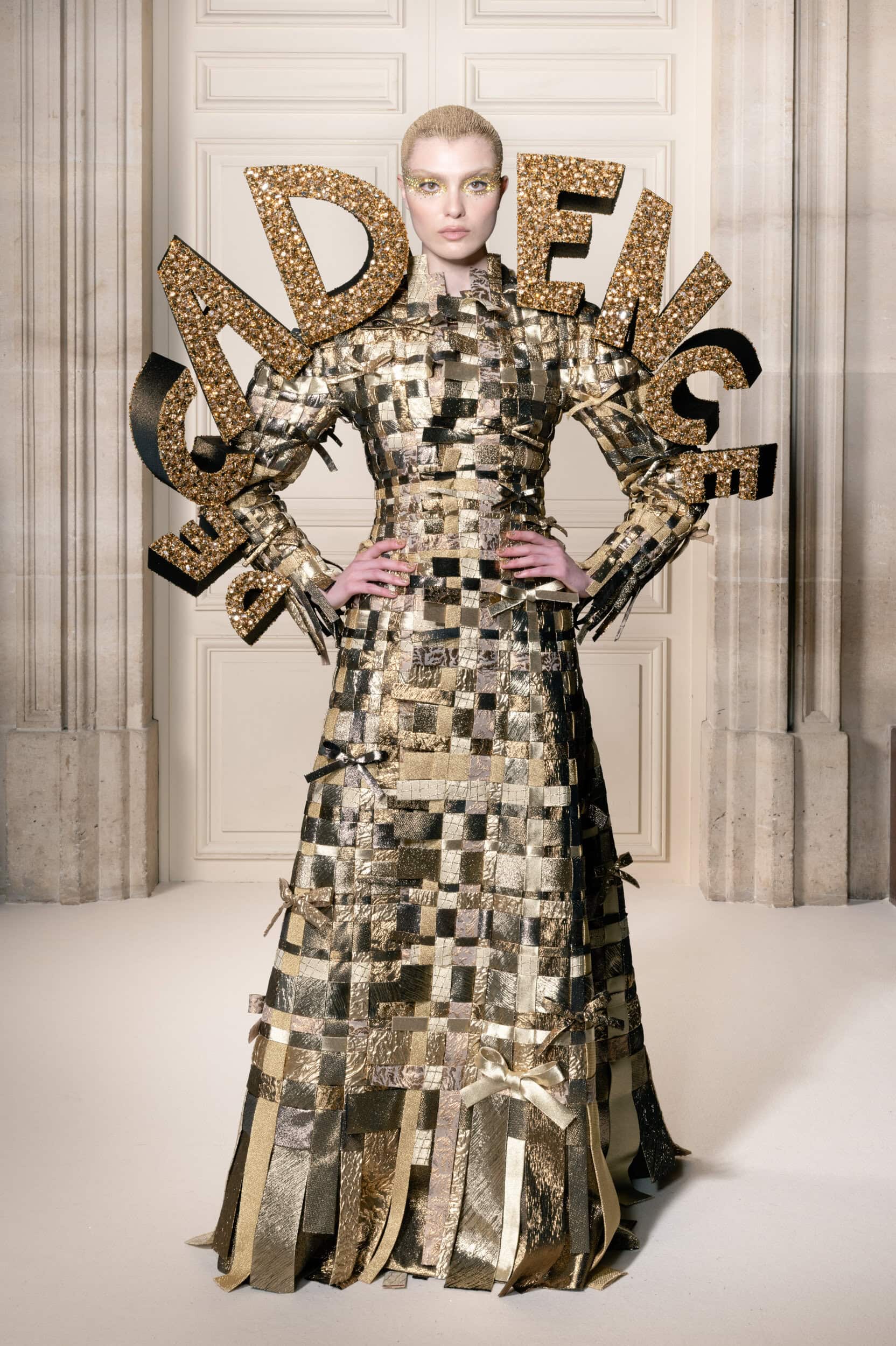 Viktor & Rolf Fall 2026 Couture Fashion Show