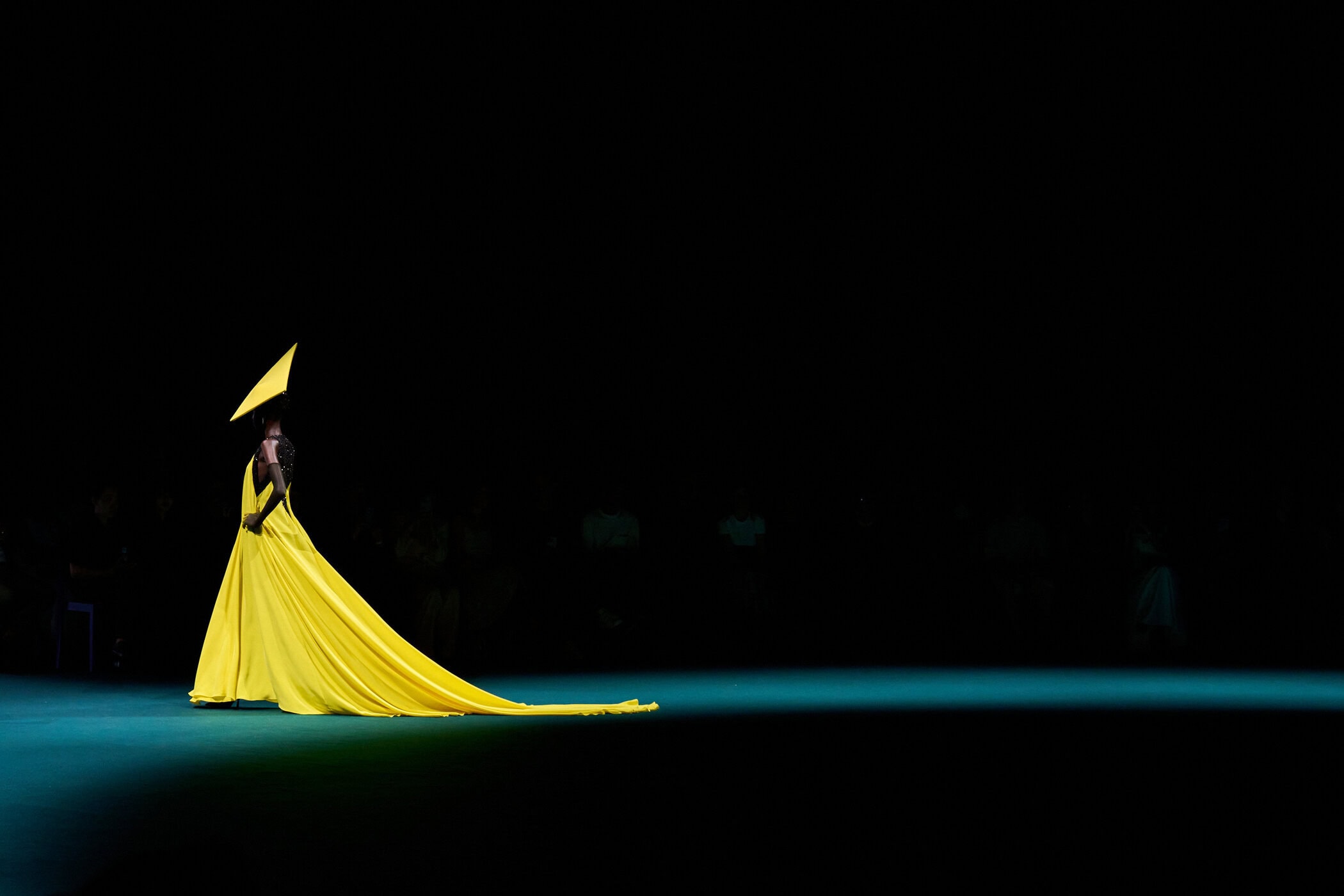 Robert Wun Fall 2026 Couture Fashion Show Atmosphere