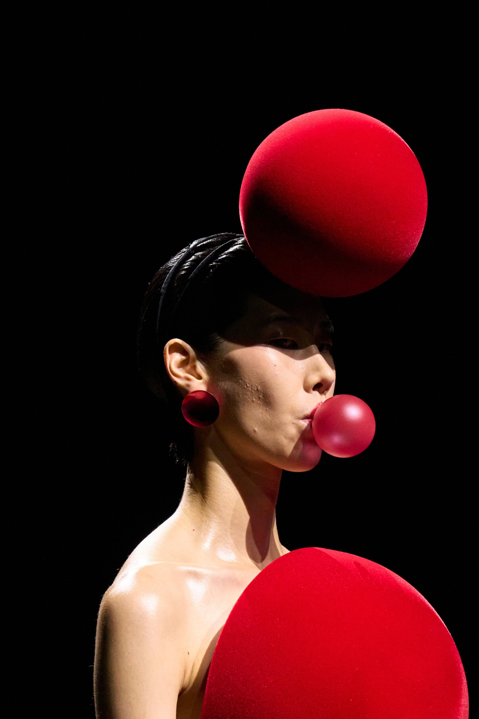 Robert Wun Fall 2026 Couture Fashion Show Details