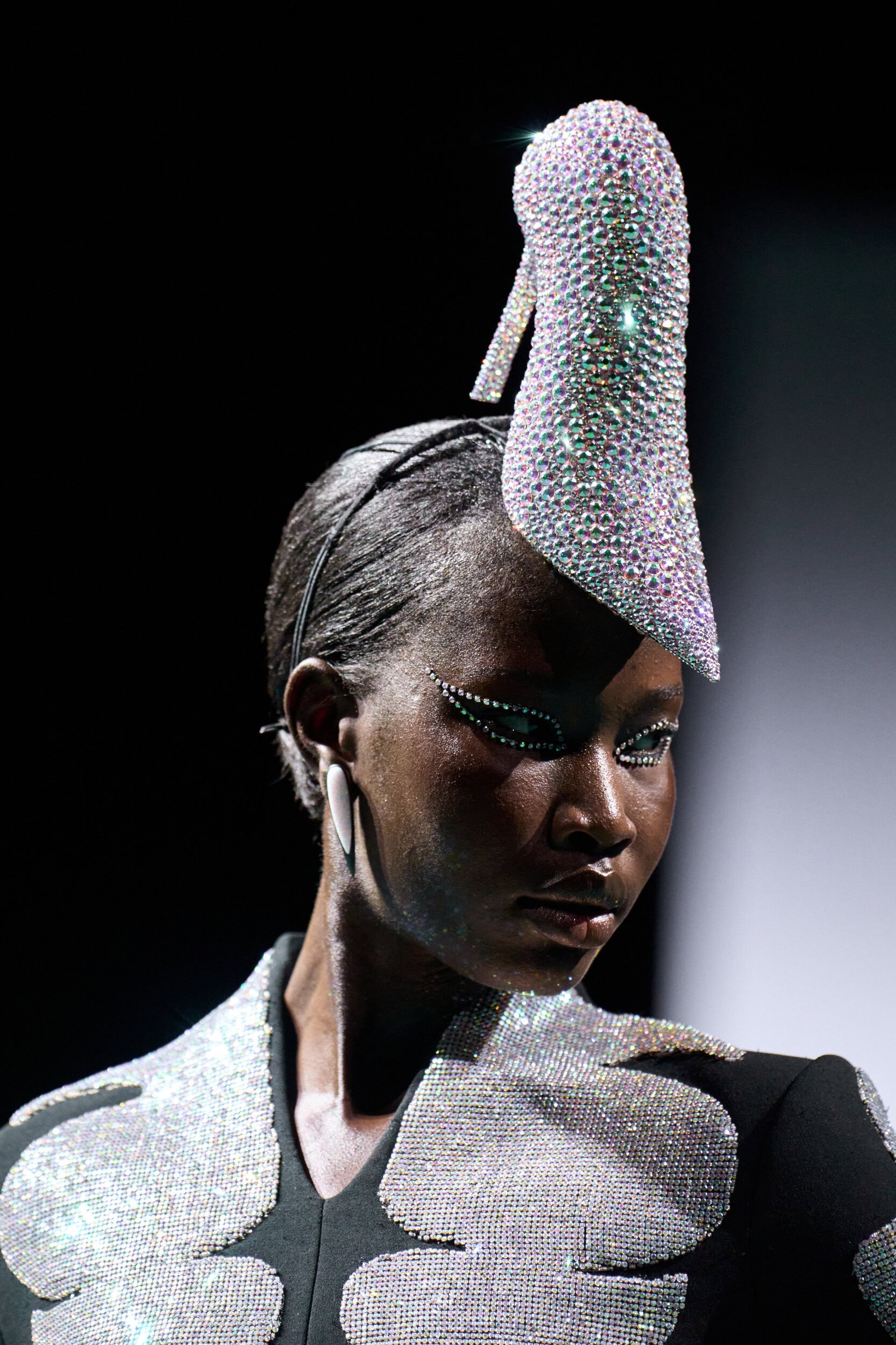 Robert Wun Fall 2026 Couture Fashion Show Details