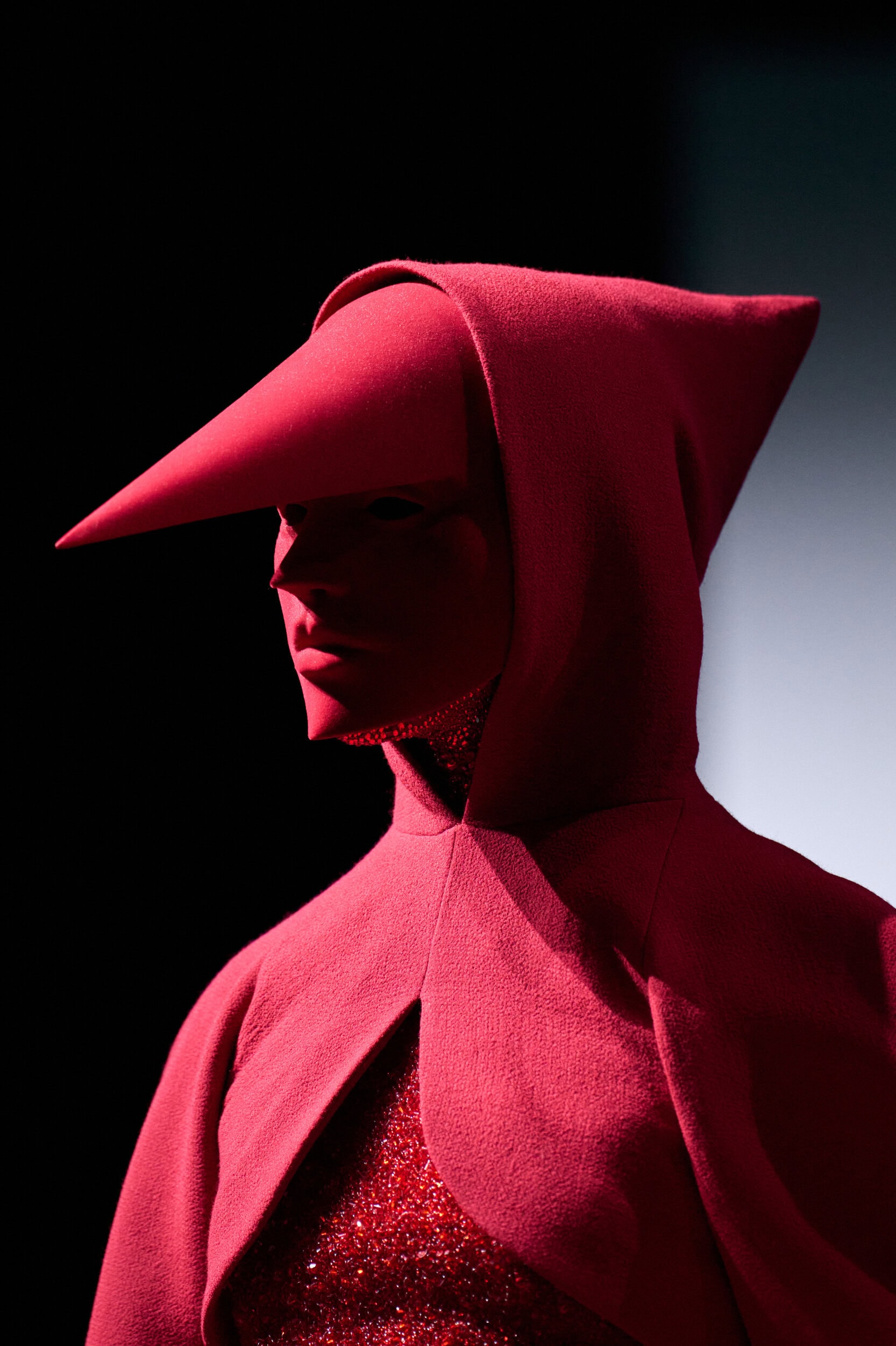 Robert Wun Fall 2026 Couture Fashion Show Details