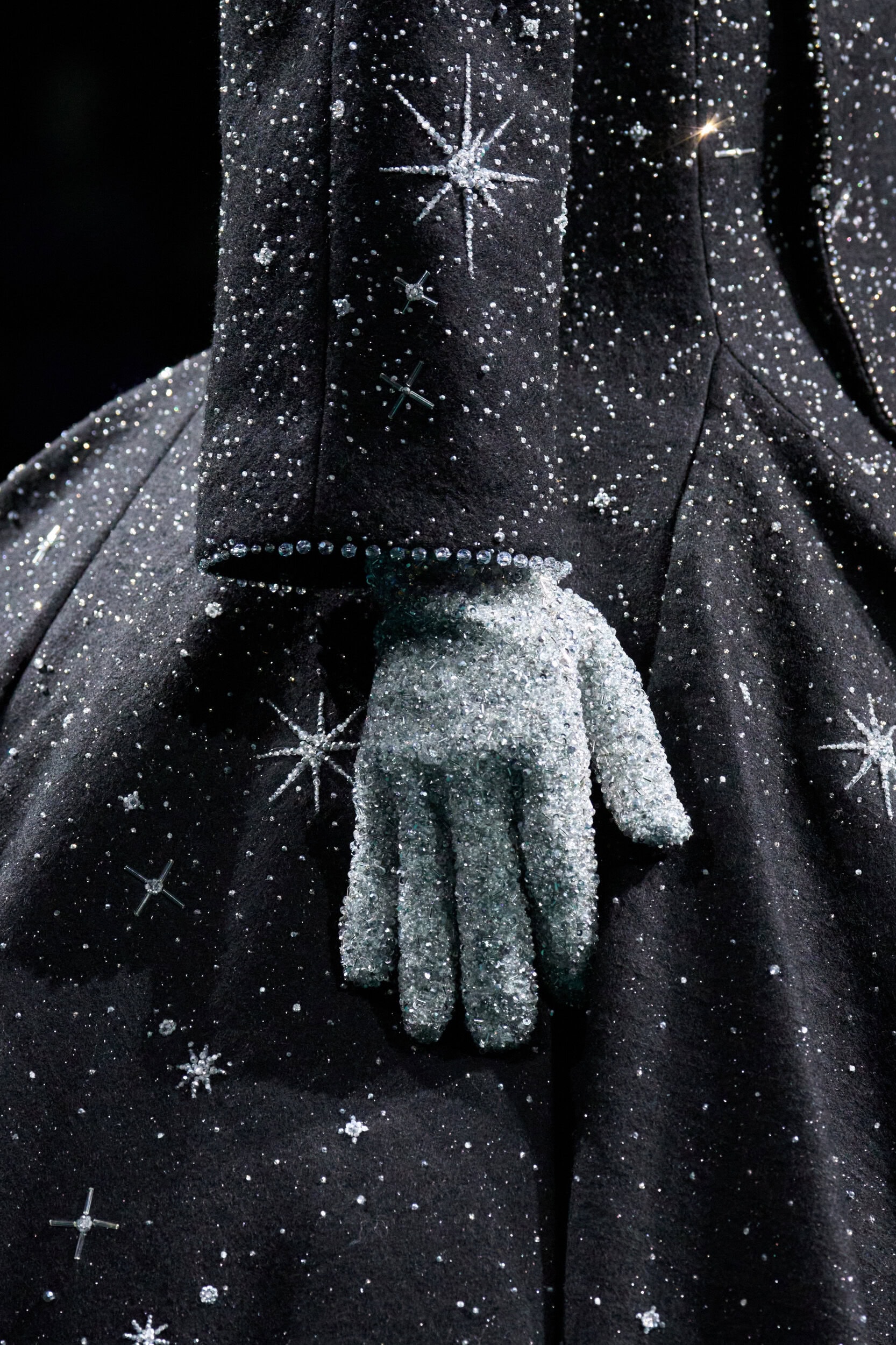 Robert Wun Fall 2026 Couture Fashion Show Details