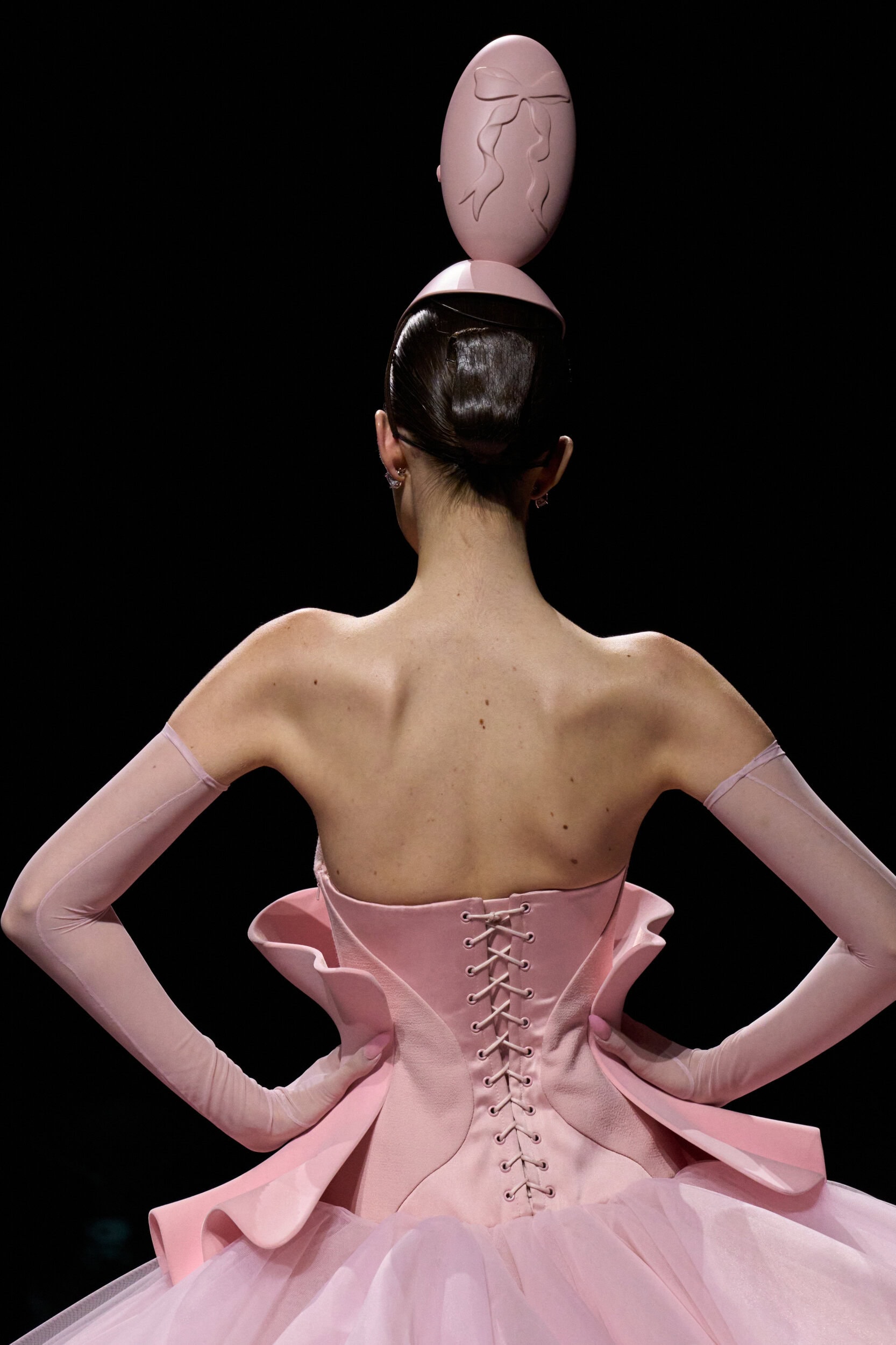 Robert Wun Fall 2026 Couture Fashion Show Details