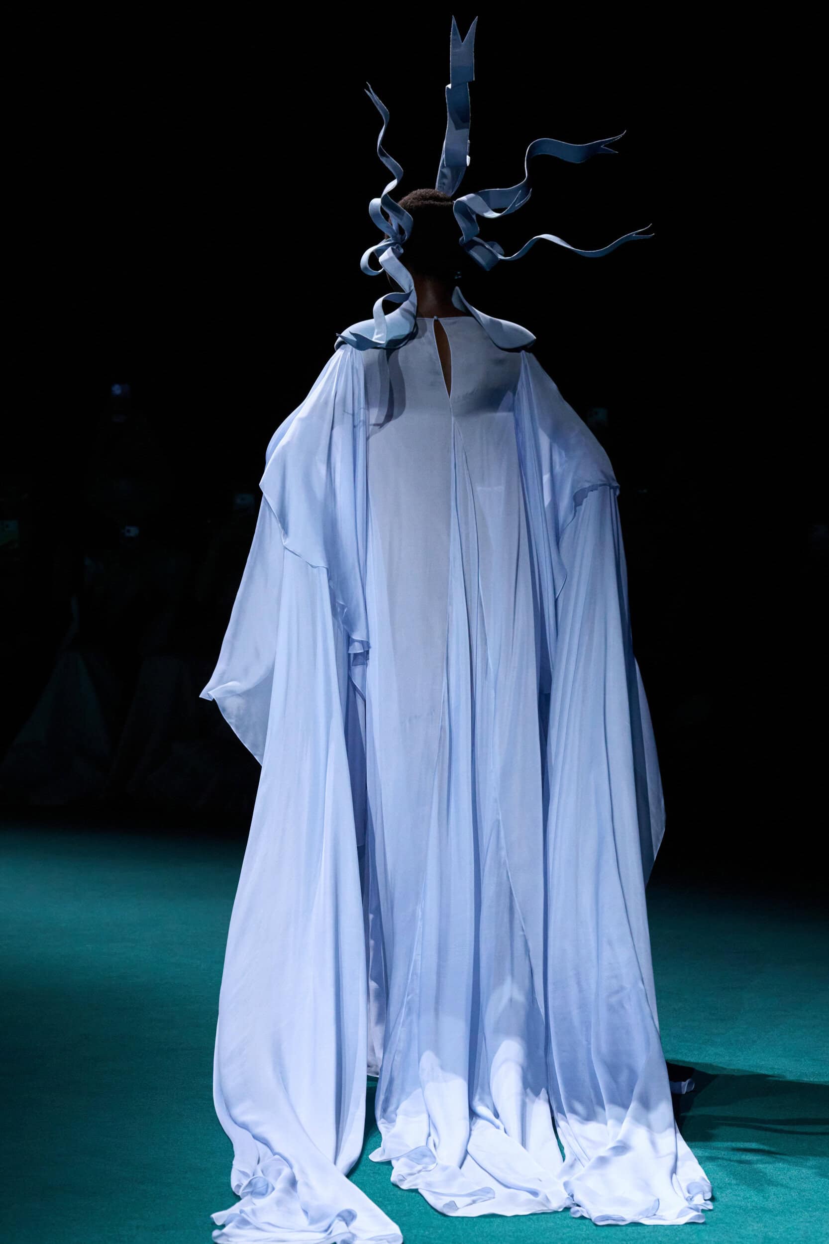 Robert Wun Fall 2026 Couture Fashion Show Details