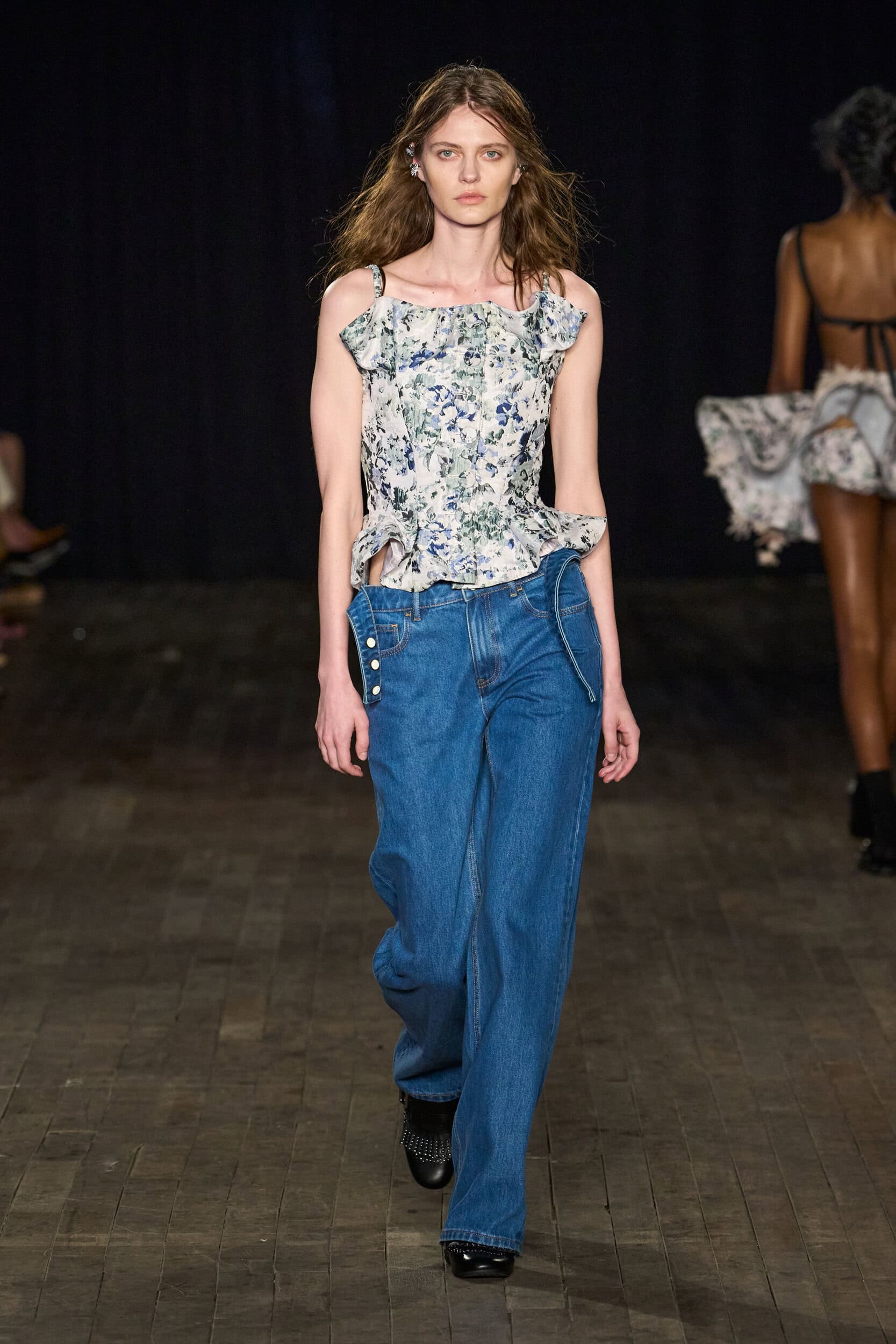 Aknvas Spring 2027 Fashion Show
