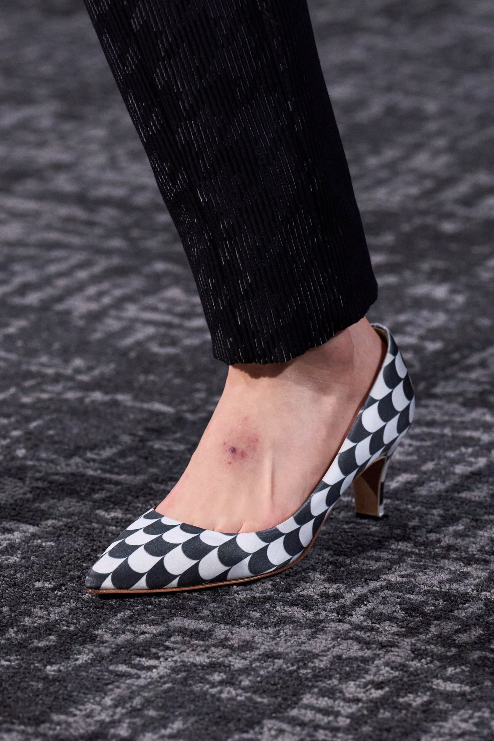 Anrealage Spring 2027 Fashion Show Details