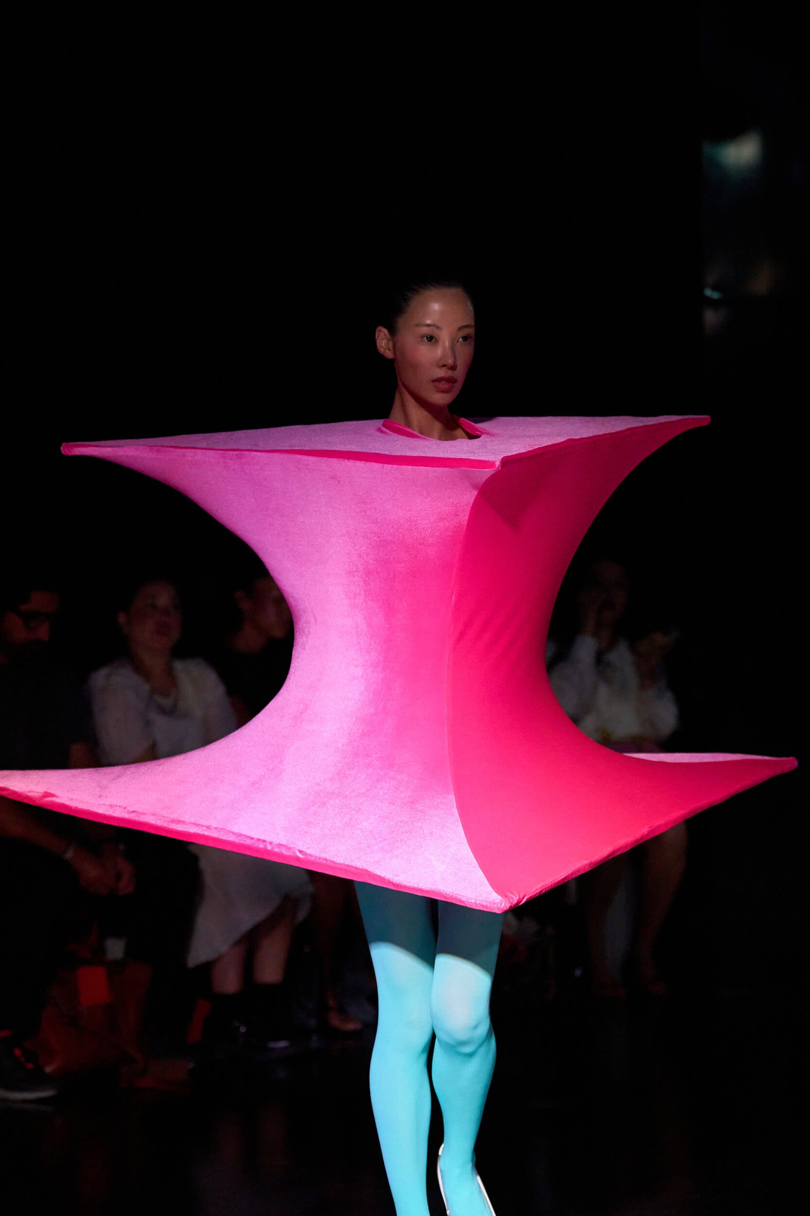 Bad Binch Tongtong Spring 2027 Fashion Show Details
