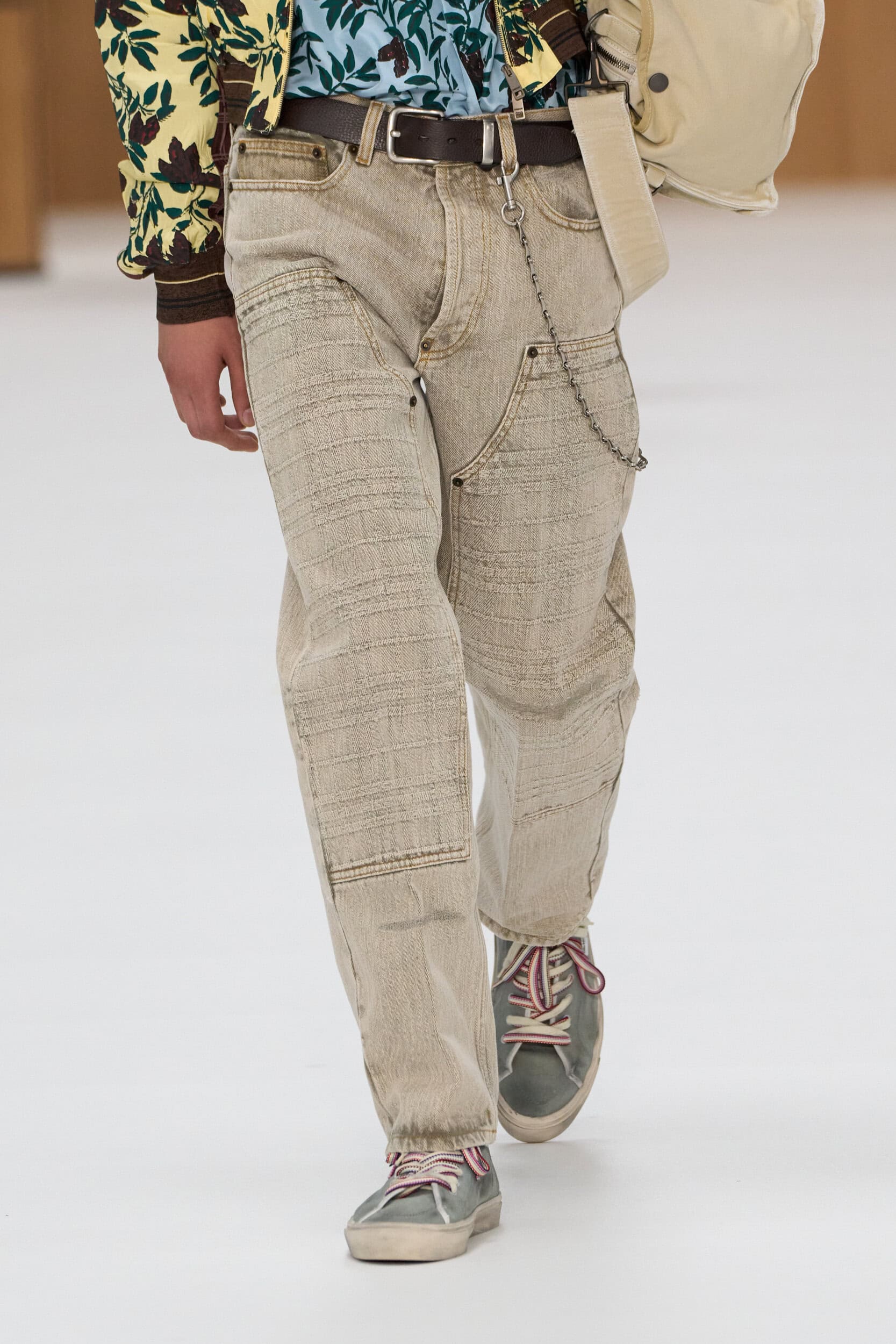 Burberry Spring 2027 Fashion Show Details