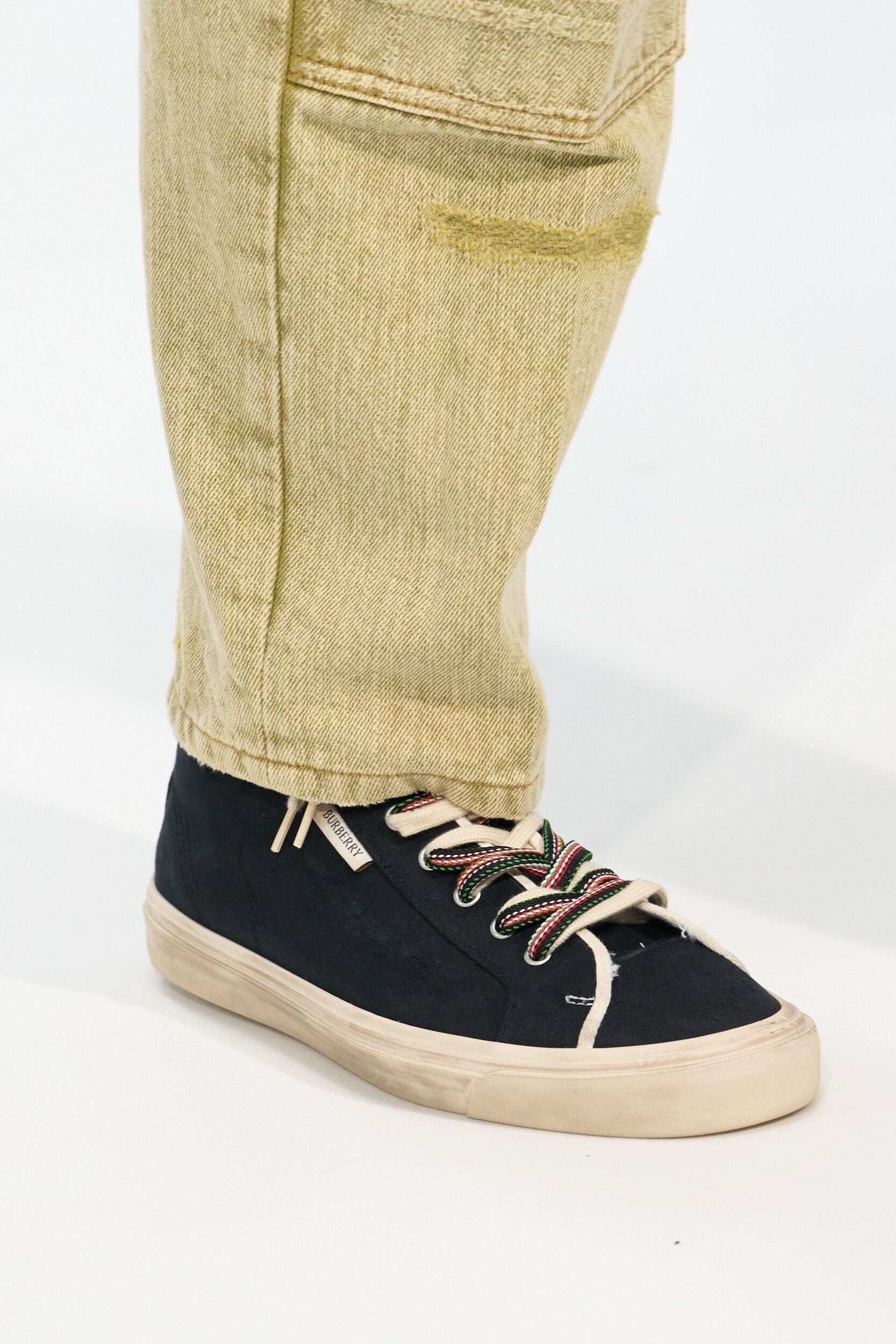 Burberry Spring 2027 Fashion Show Details