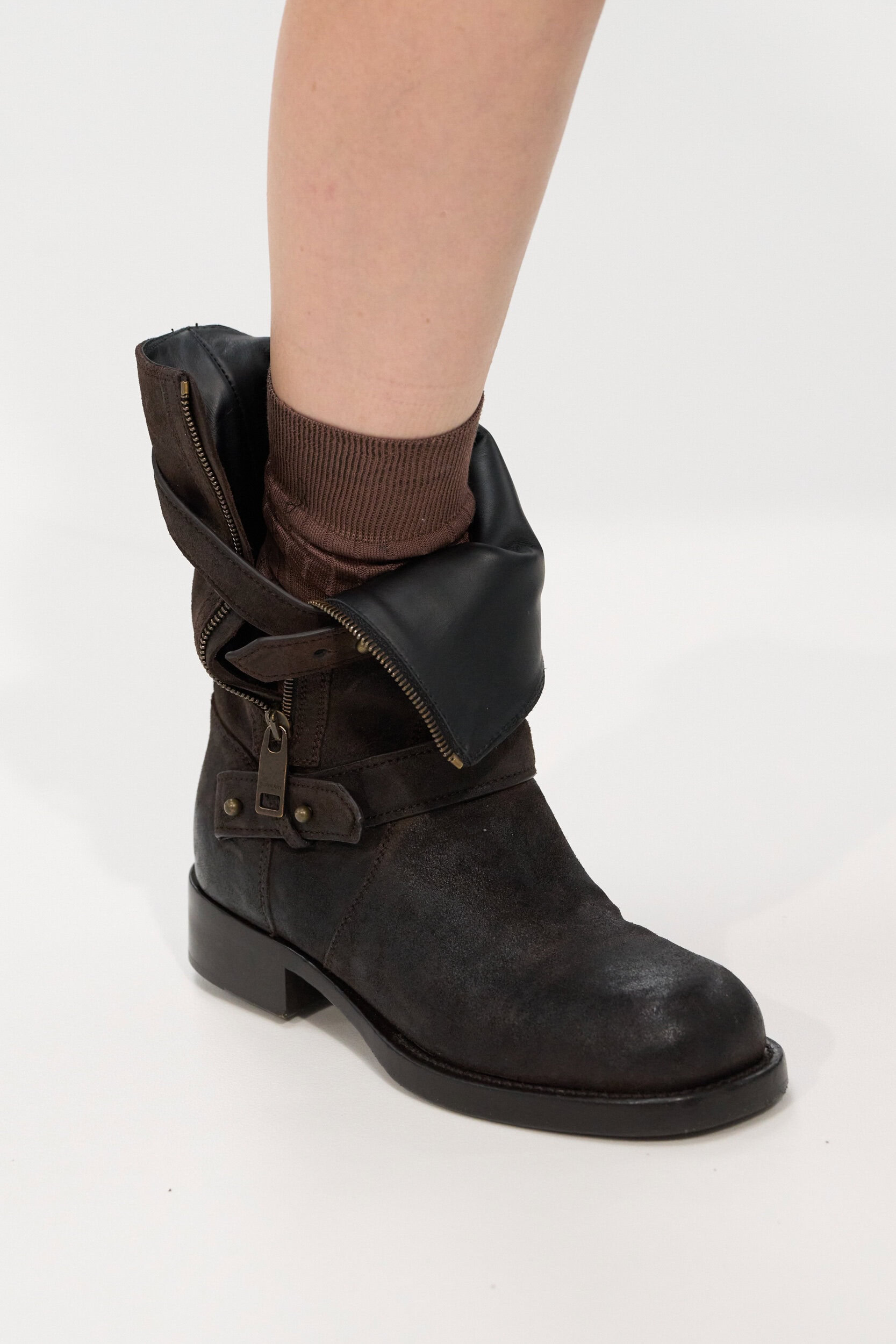 Burberry Spring 2027 Fashion Show Details