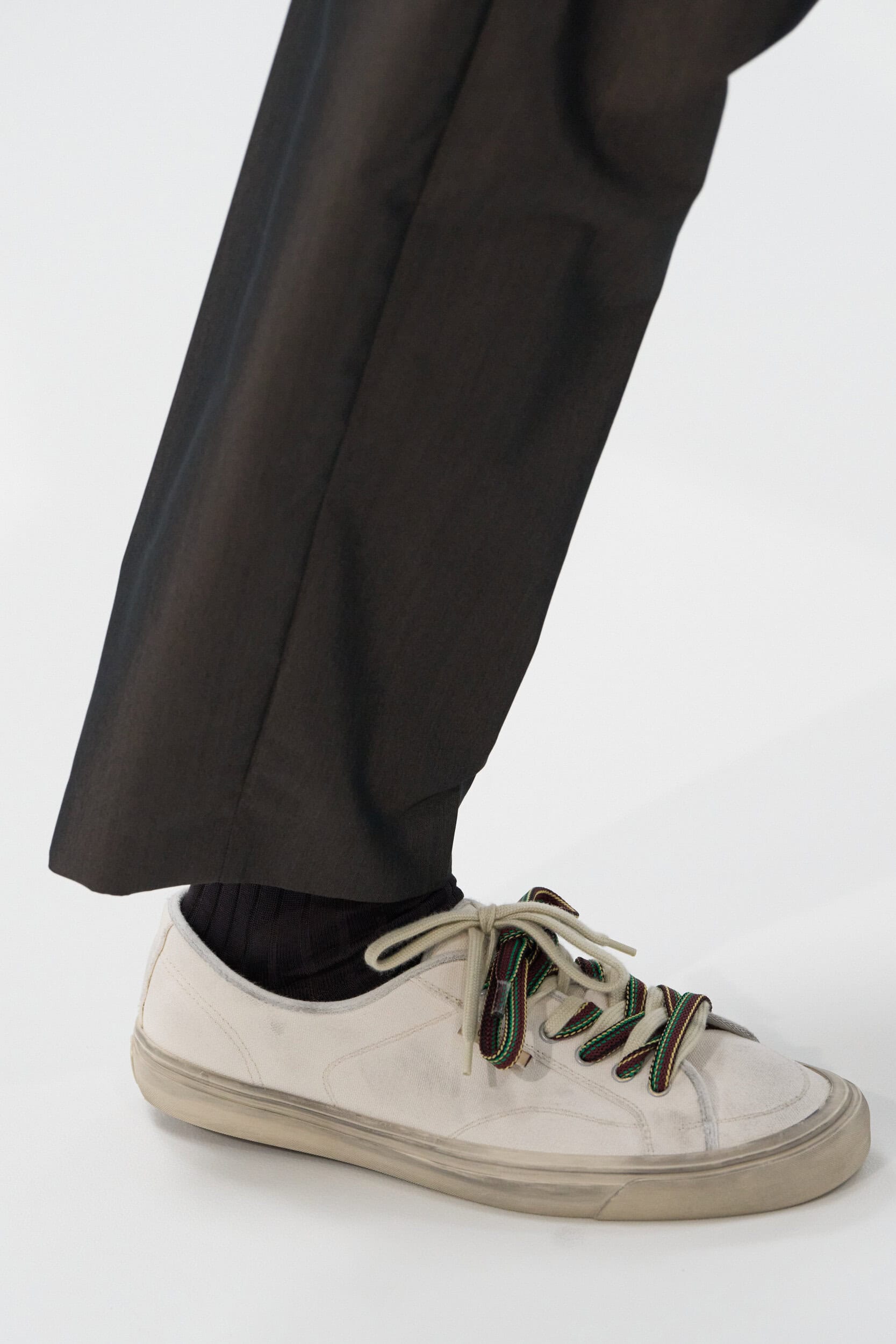 Burberry Spring 2027 Fashion Show Details