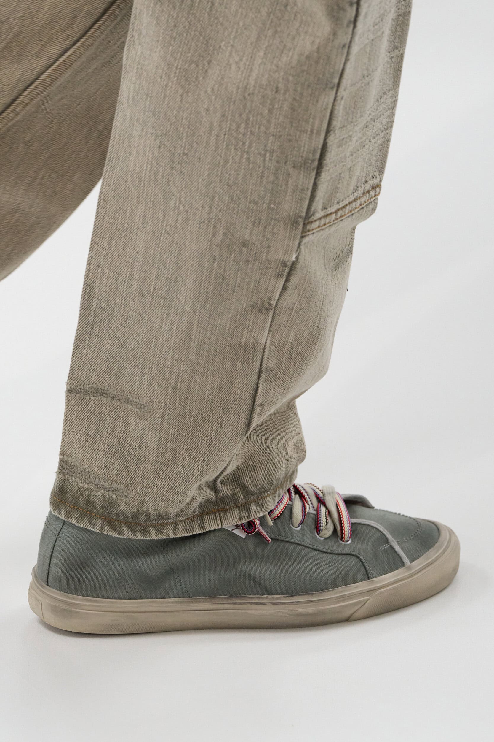 Burberry Spring 2027 Fashion Show Details