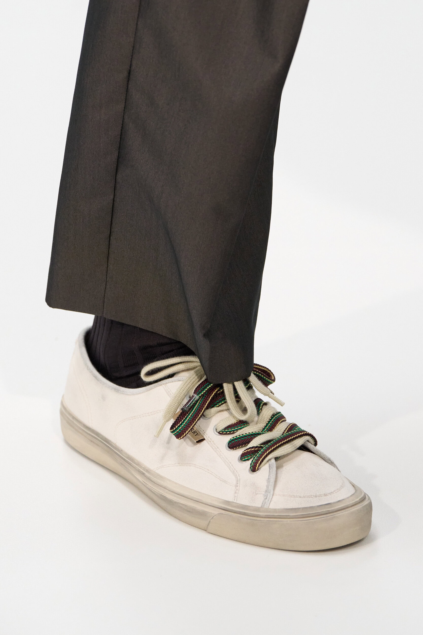 Burberry Spring 2027 Fashion Show Details