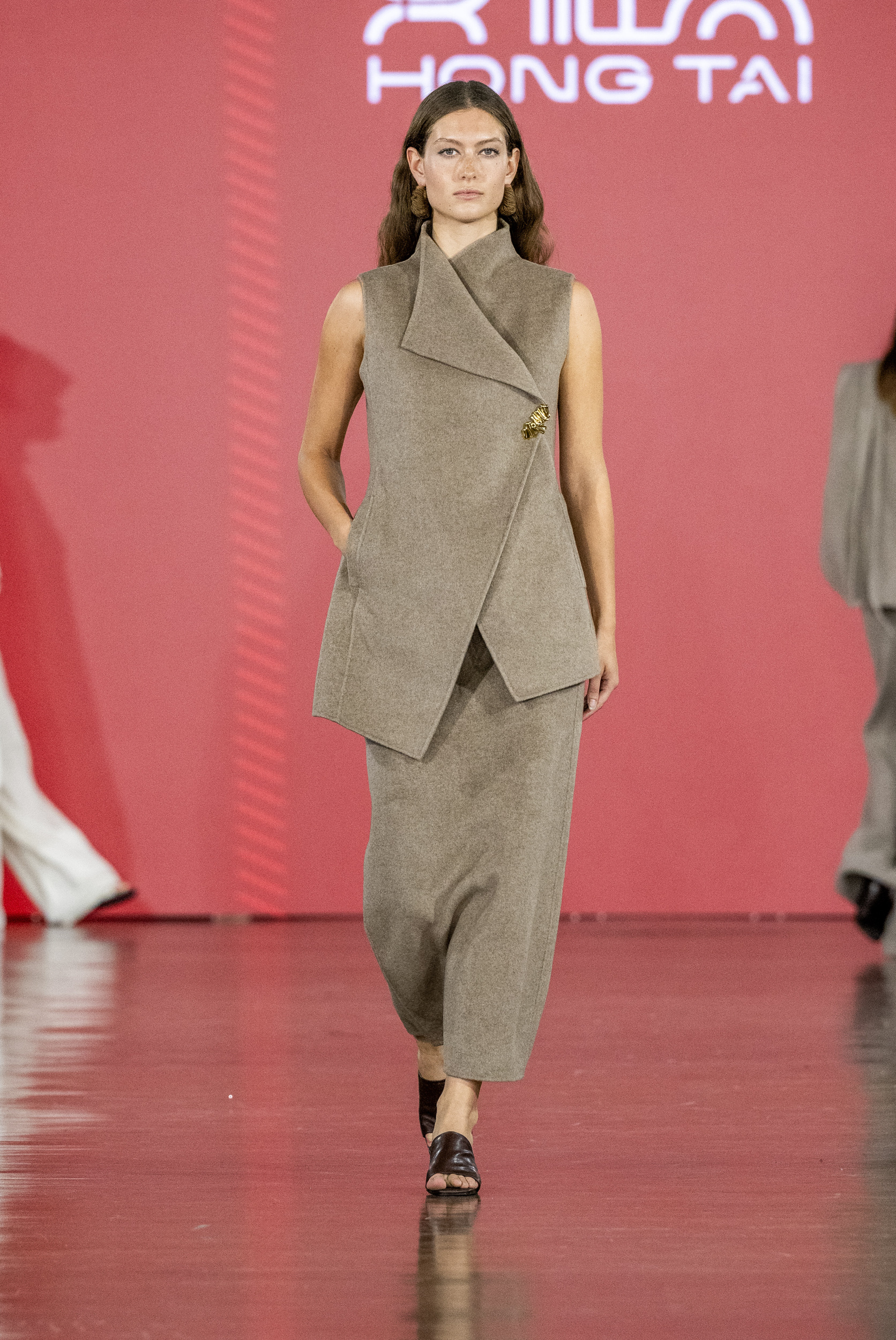 Yulin Cashmere District Spring 2027 Fashion Show