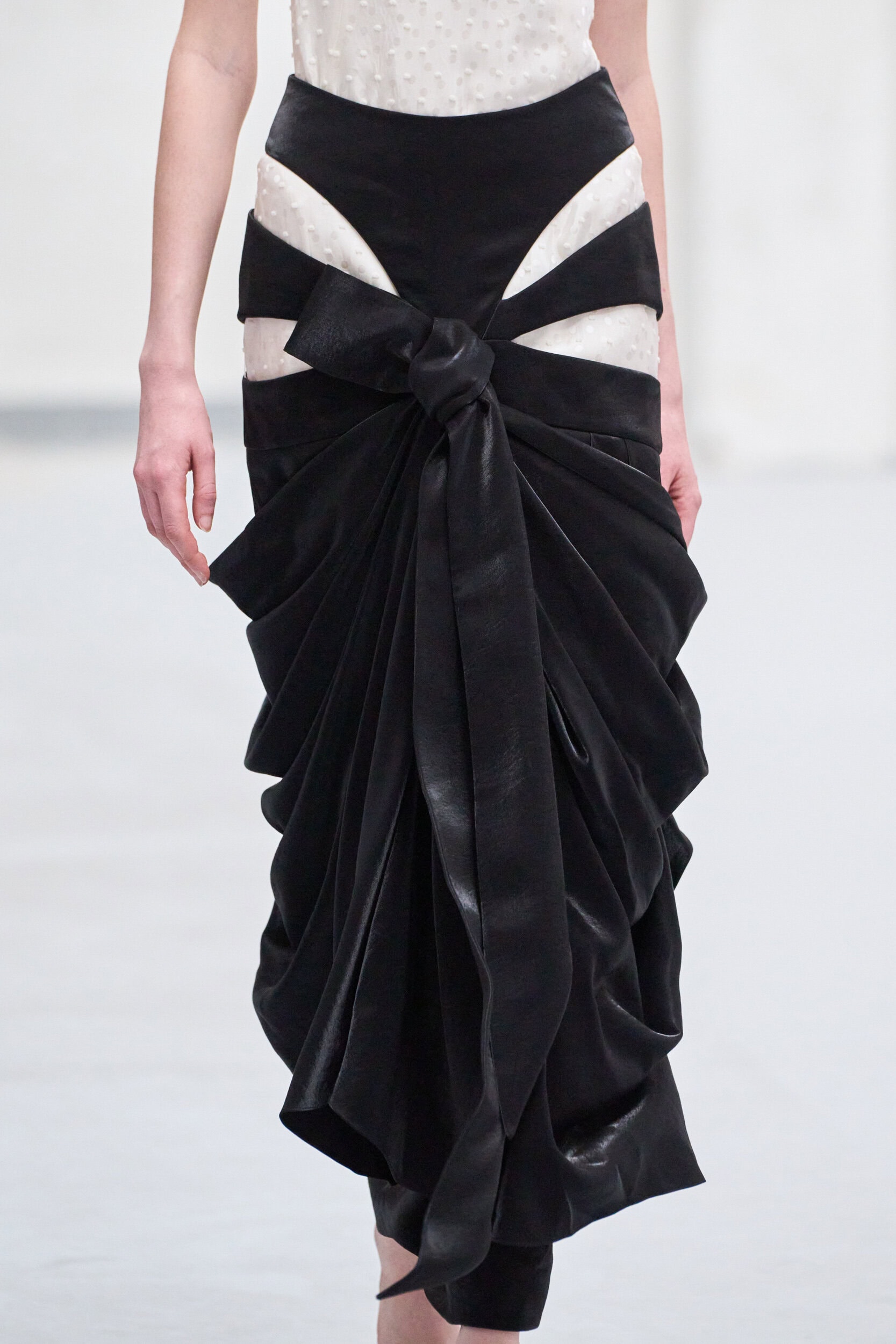 Phan Dang Hoang Spring 2027 Fashion Show Details