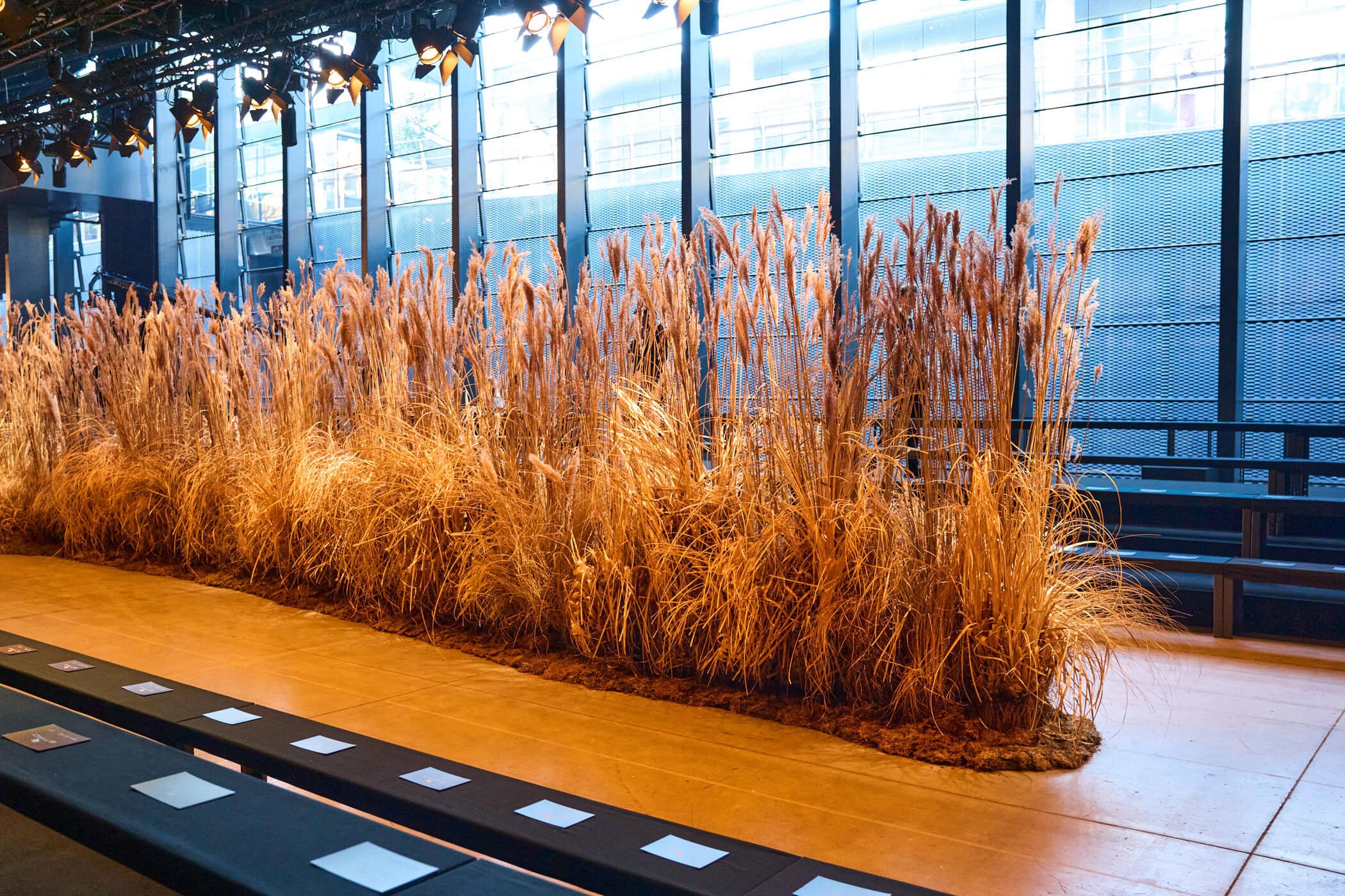 Etro Spring 2027 Fashion Show Atmosphere