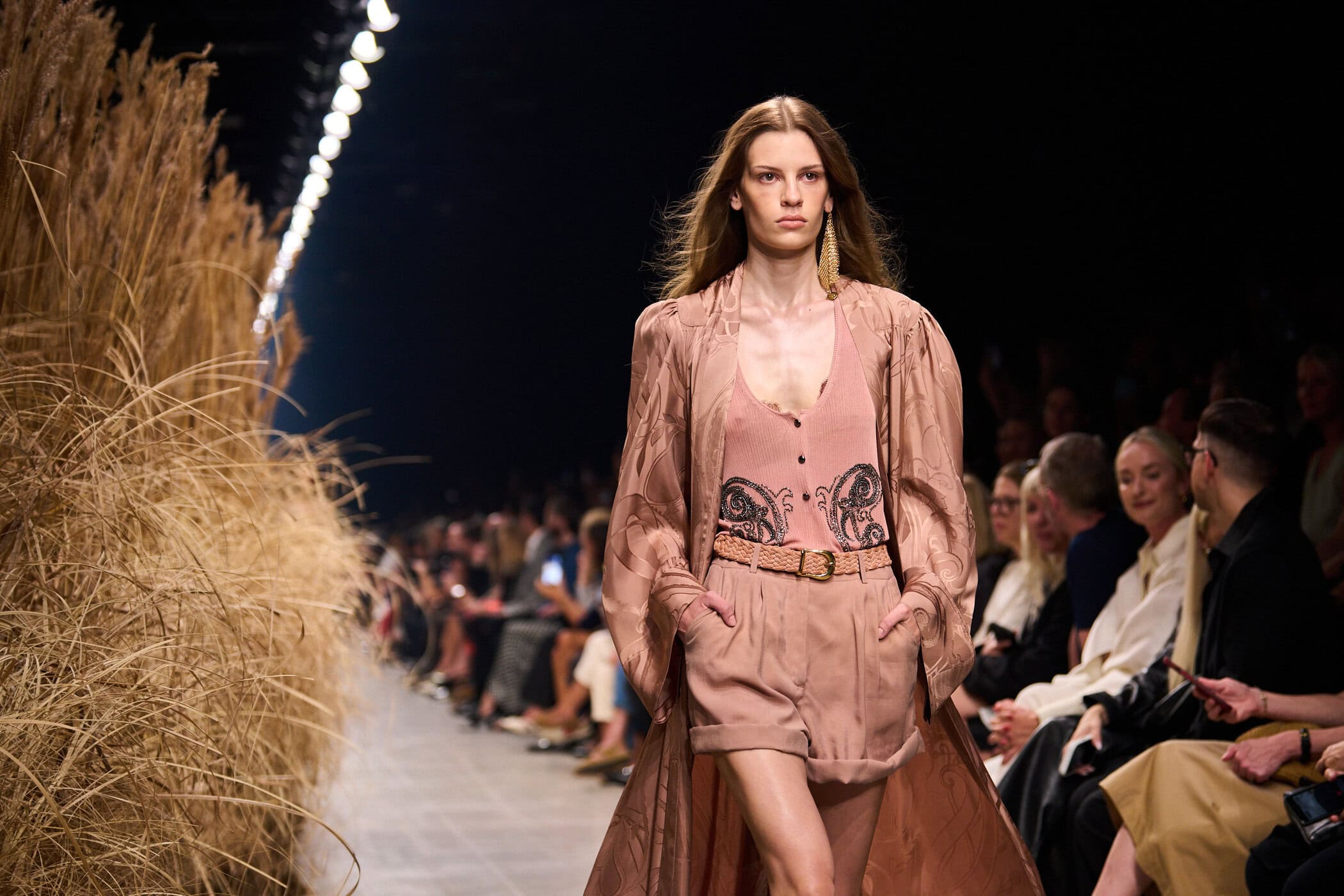 Etro Spring 2027 Fashion Show Atmosphere