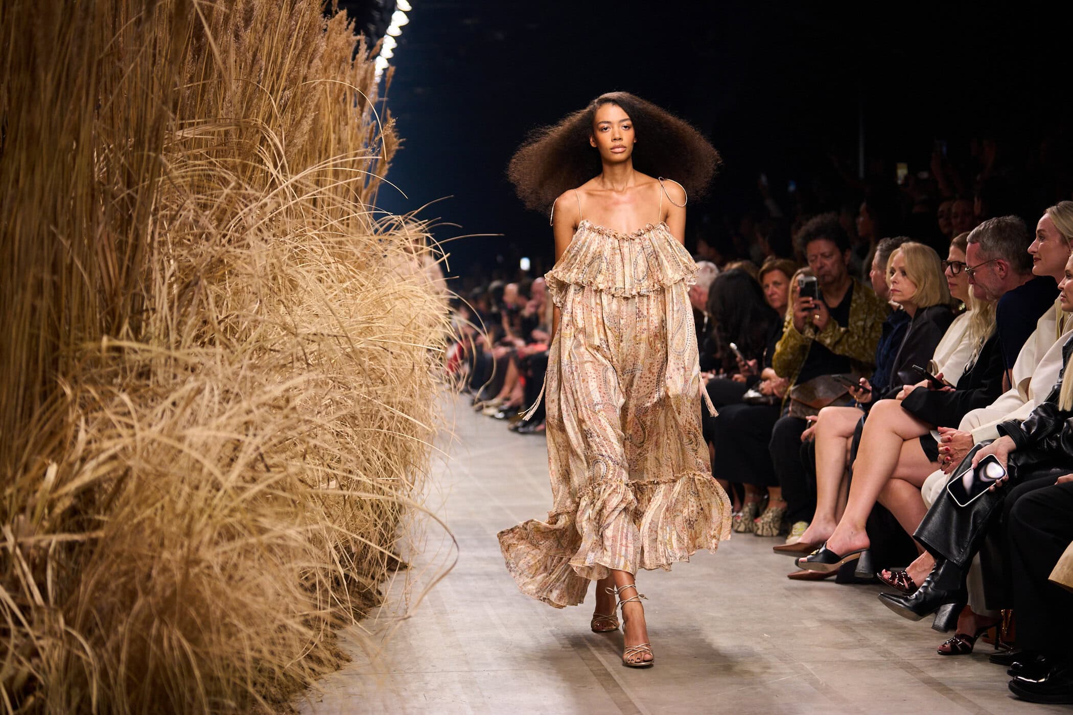 Etro Spring 2027 Fashion Show Atmosphere