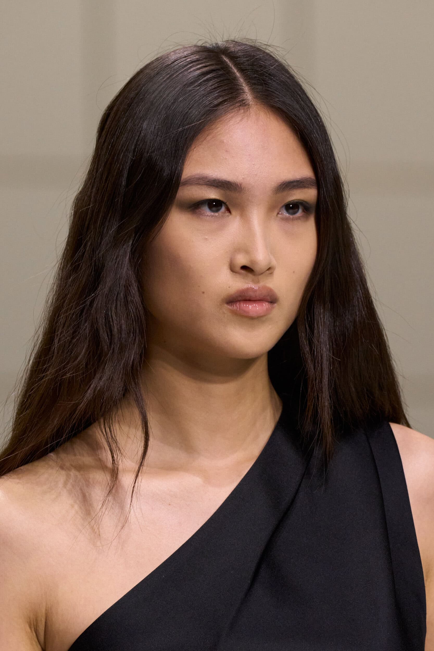 Giorgio Armani Spring 2027 Fashion Show Details