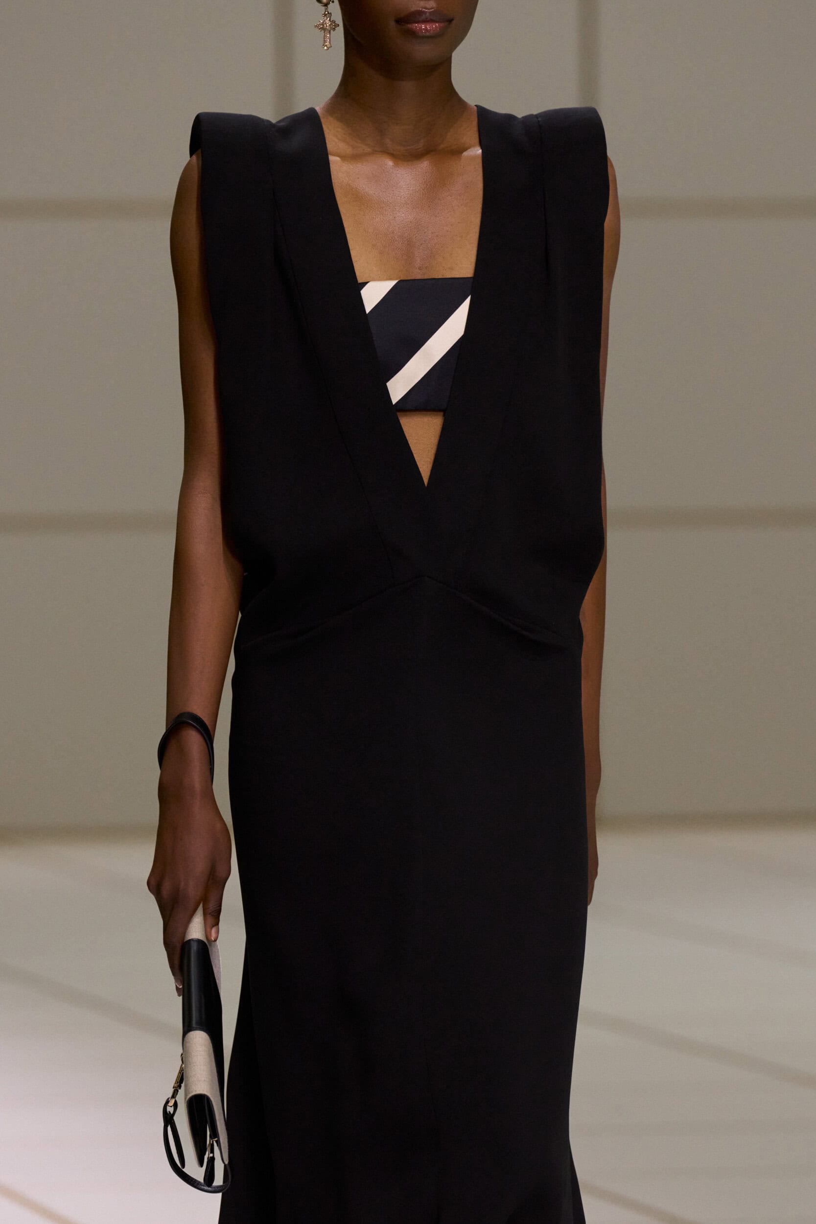 Giorgio Armani Spring 2027 Fashion Show Details