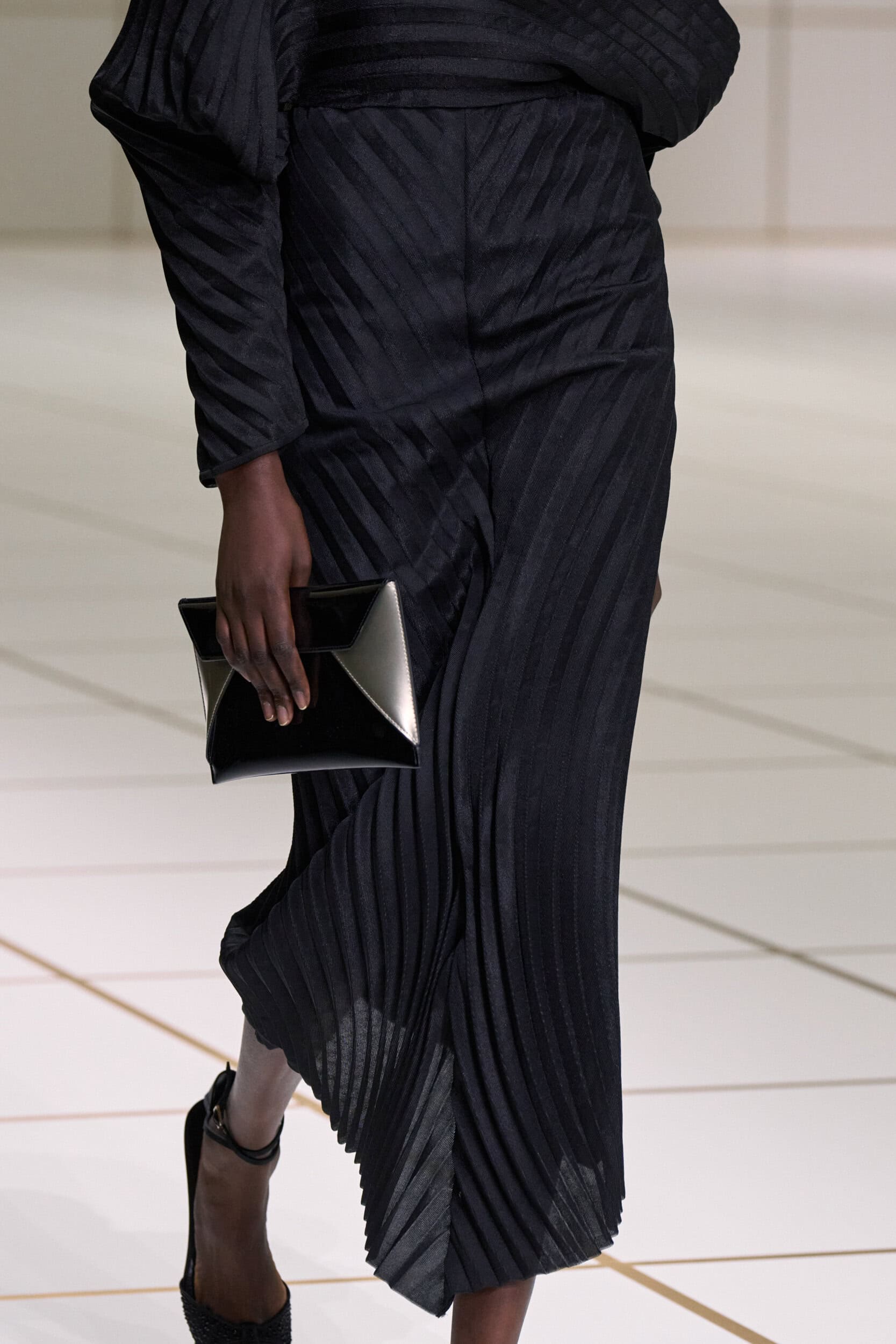 Giorgio Armani Spring 2027 Fashion Show Details