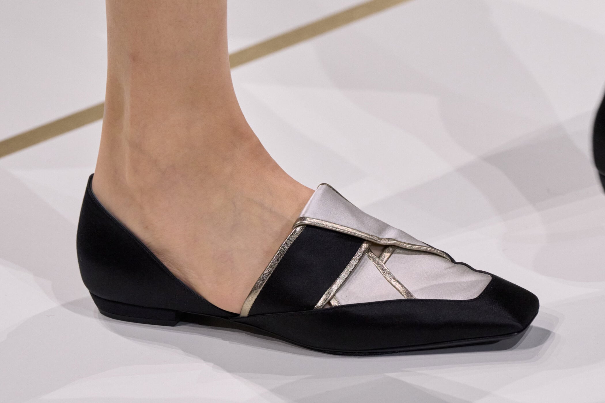 Giorgio Armani Spring 2027 Fashion Show Details