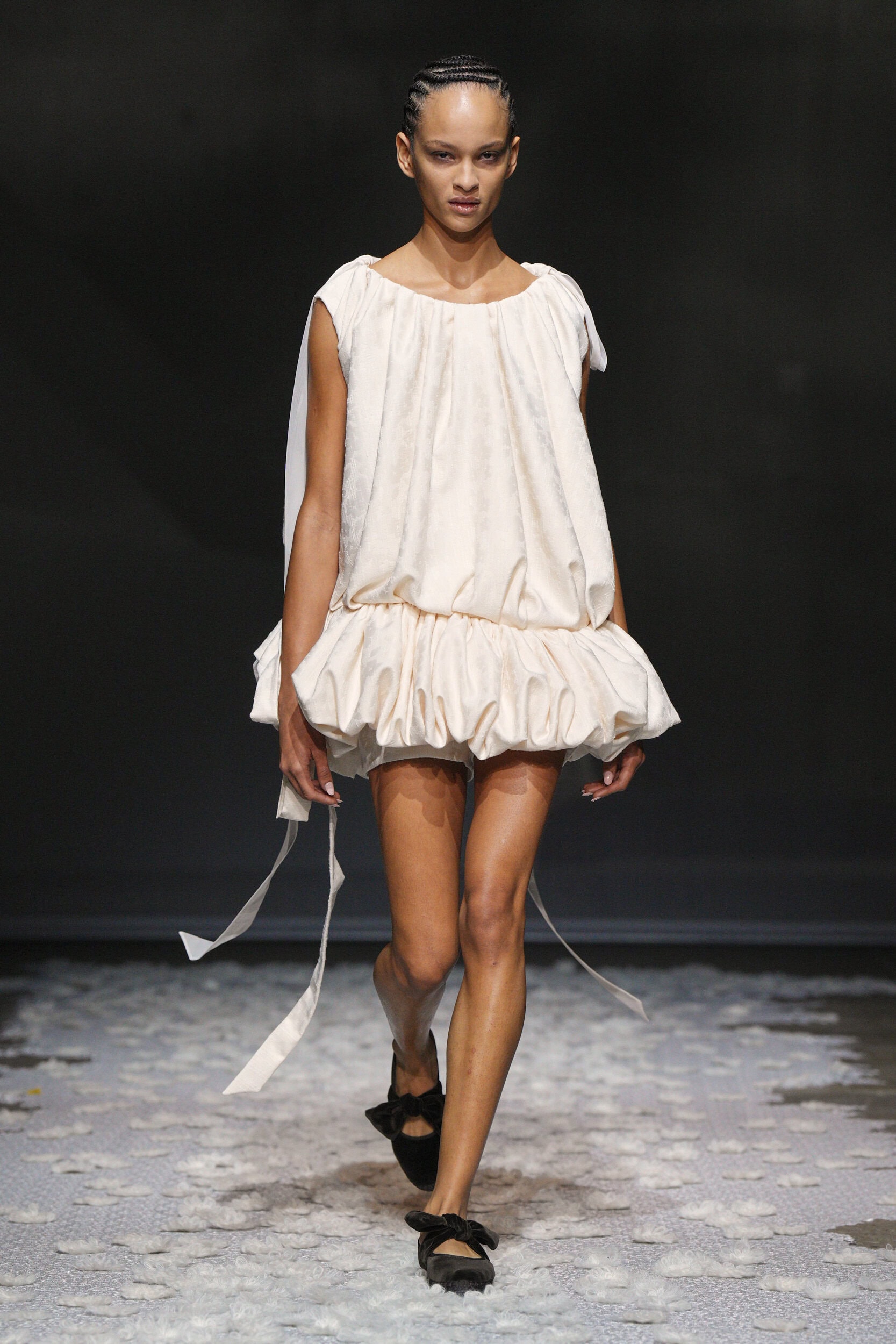 Pauline Dujancourt Spring 2027 Fashion Show