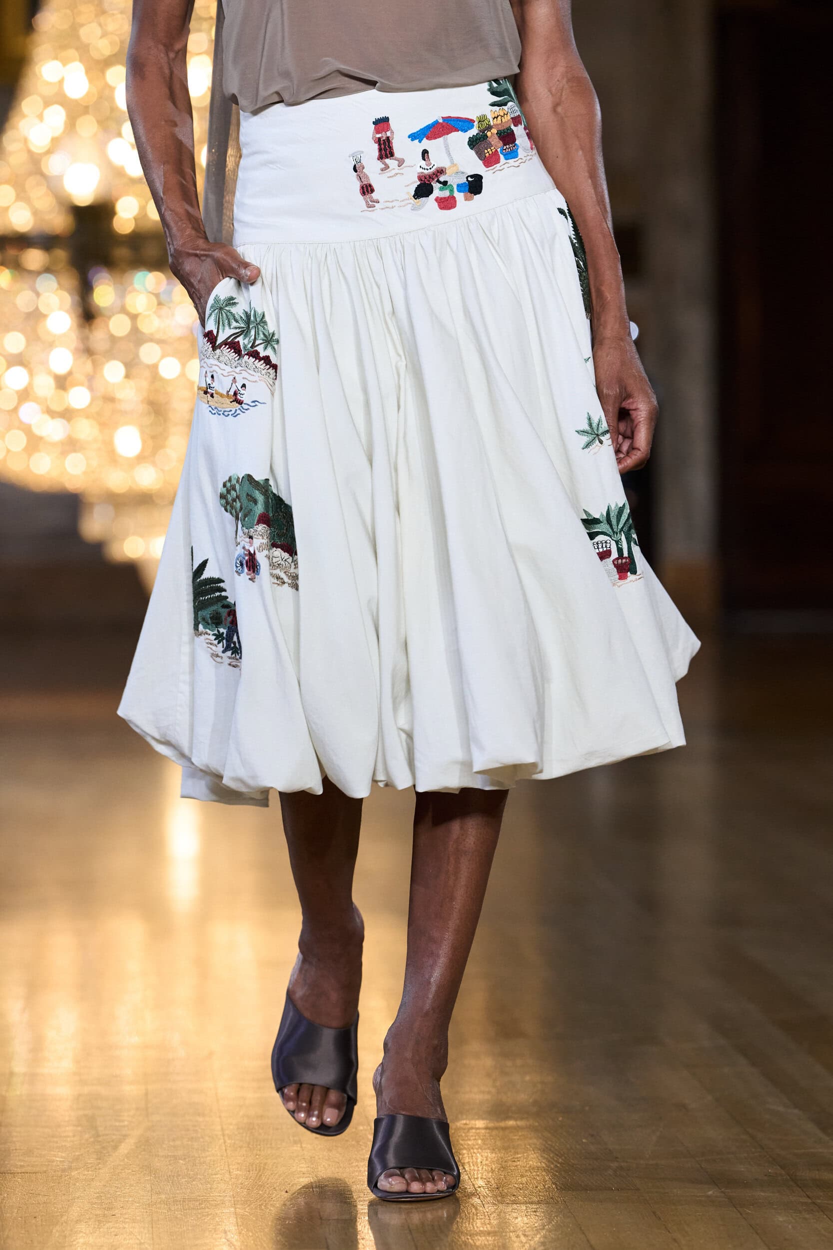 Labrum London Spring 2027 Fashion Show Details