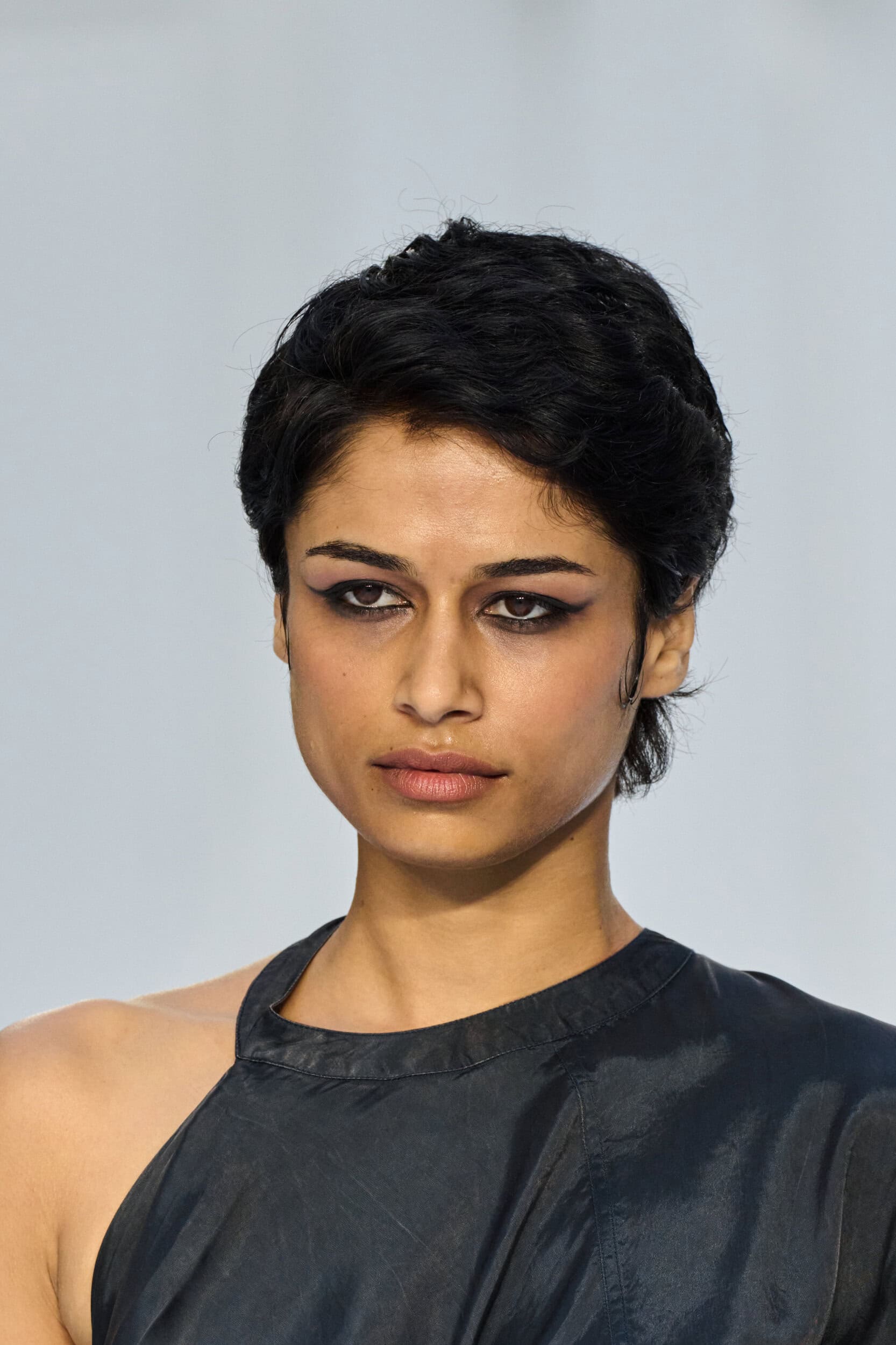 Lovebirds Spring 2027 Fashion Show Details