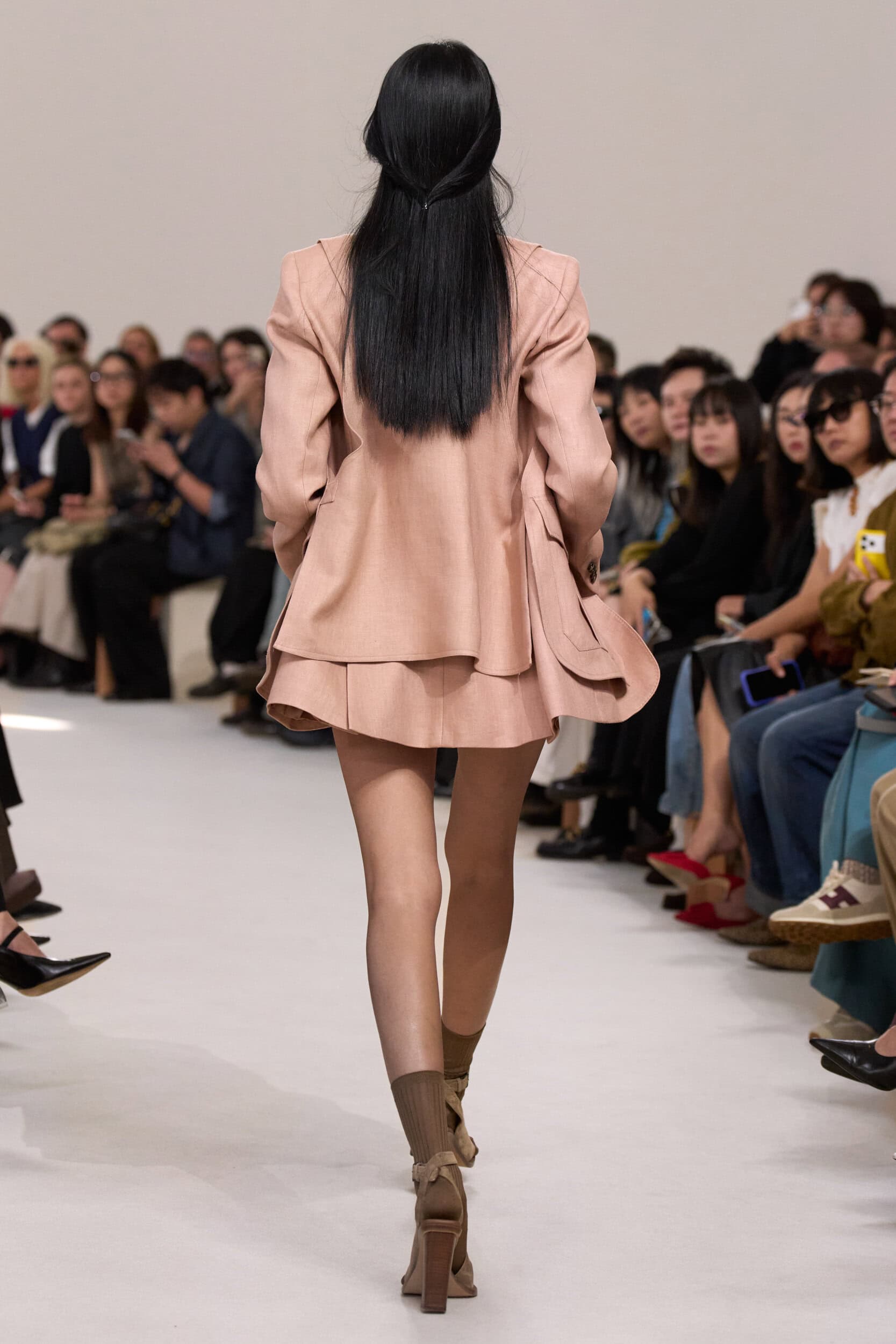 Max Mara Spring 2027 Fashion Show Details