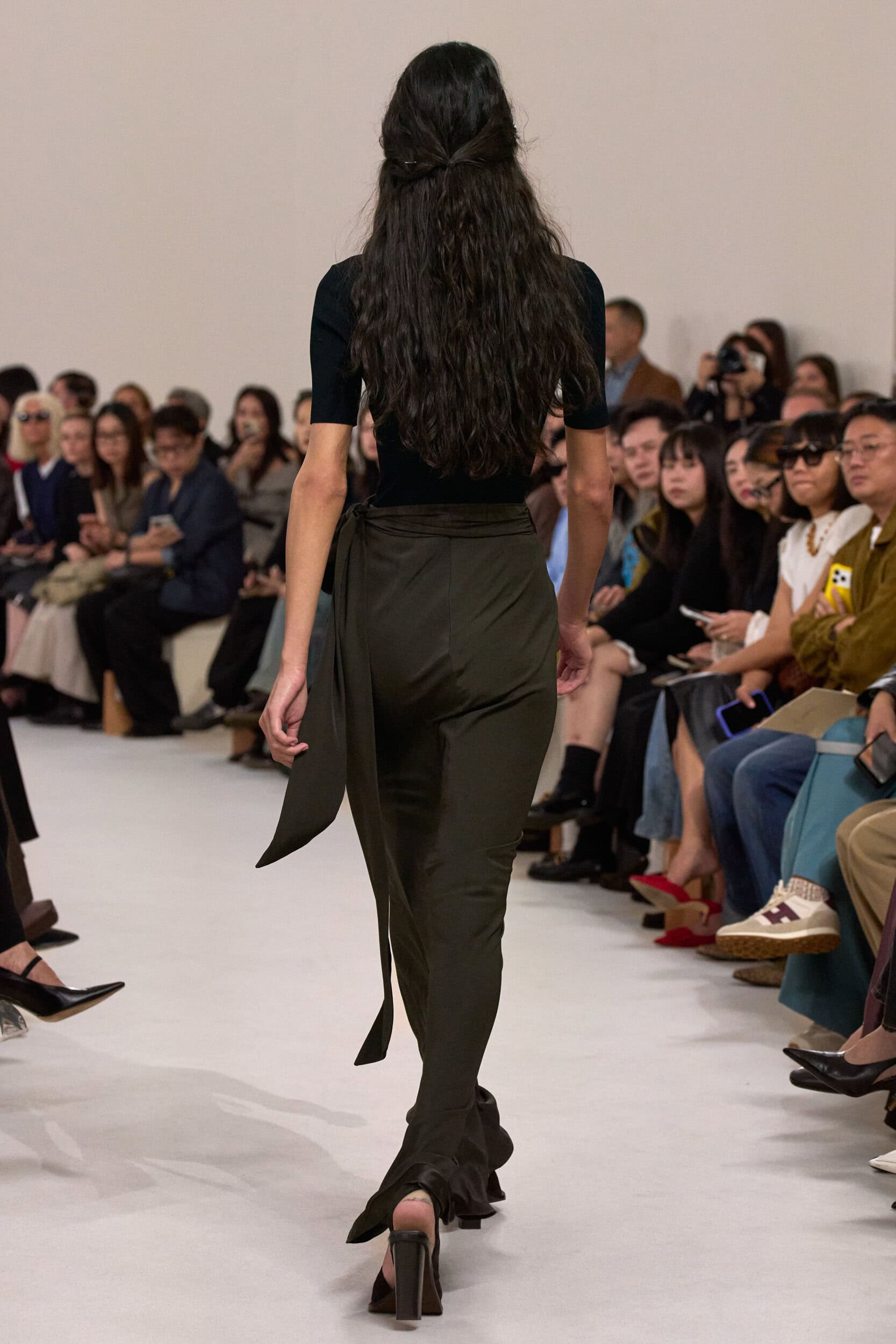 Max Mara Spring 2027 Fashion Show Details