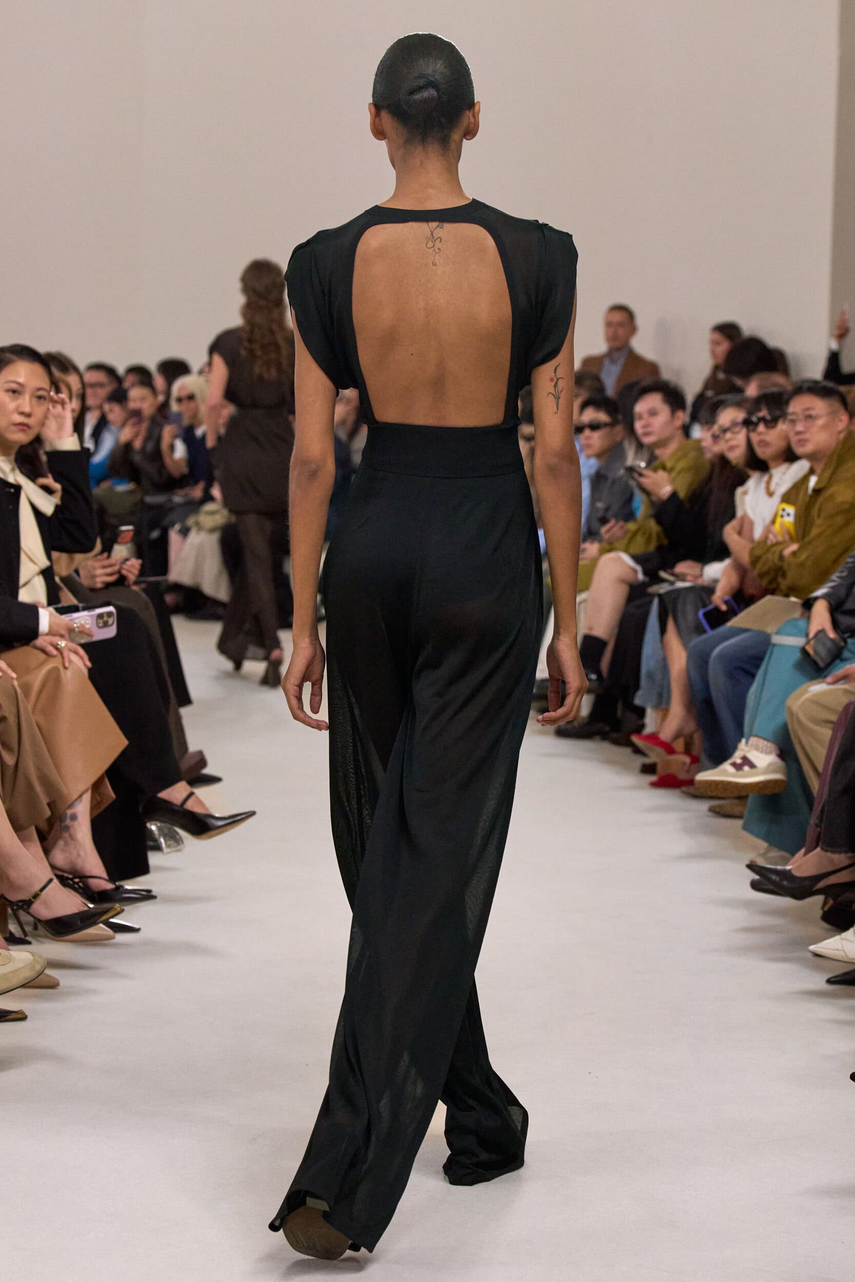 Max Mara Spring 2027 Fashion Show Details