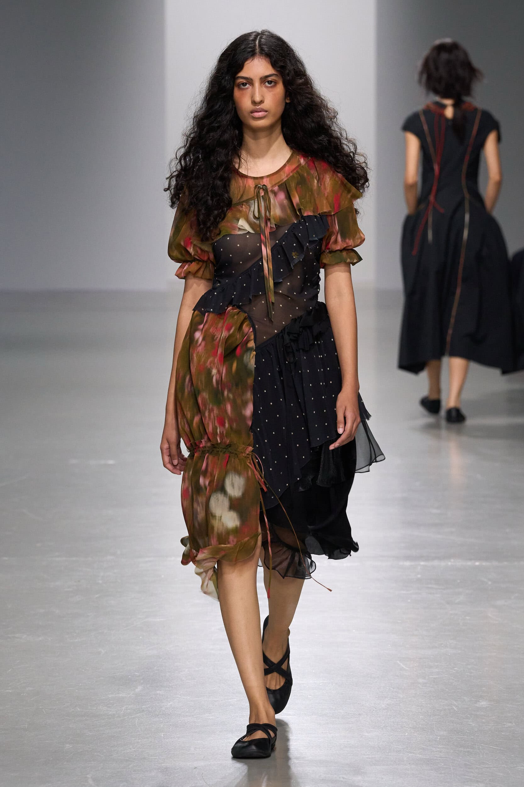 Meruert Tolegen Spring 2027 Fashion Show