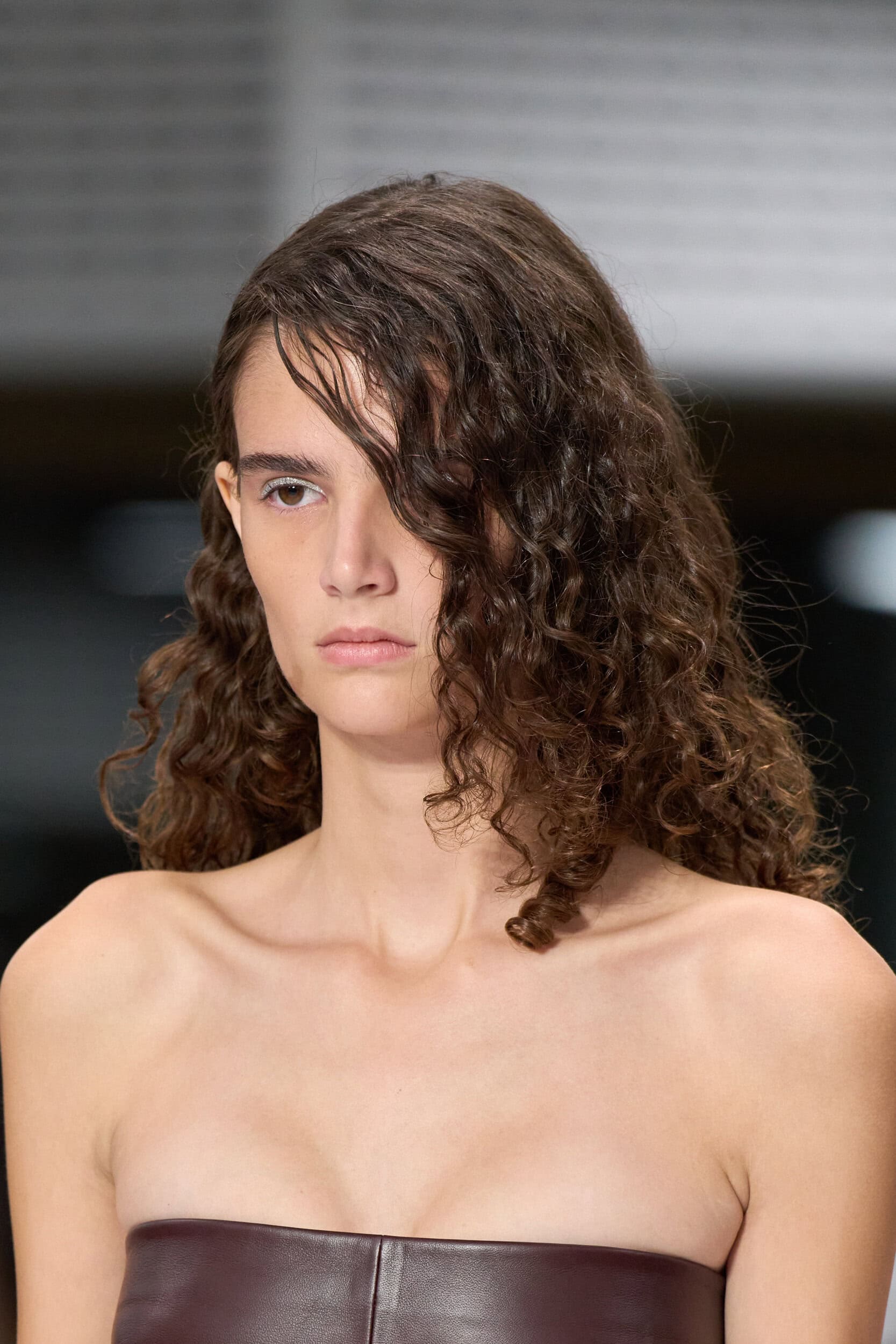 Mulberry Spring 2027 Fashion Show Details