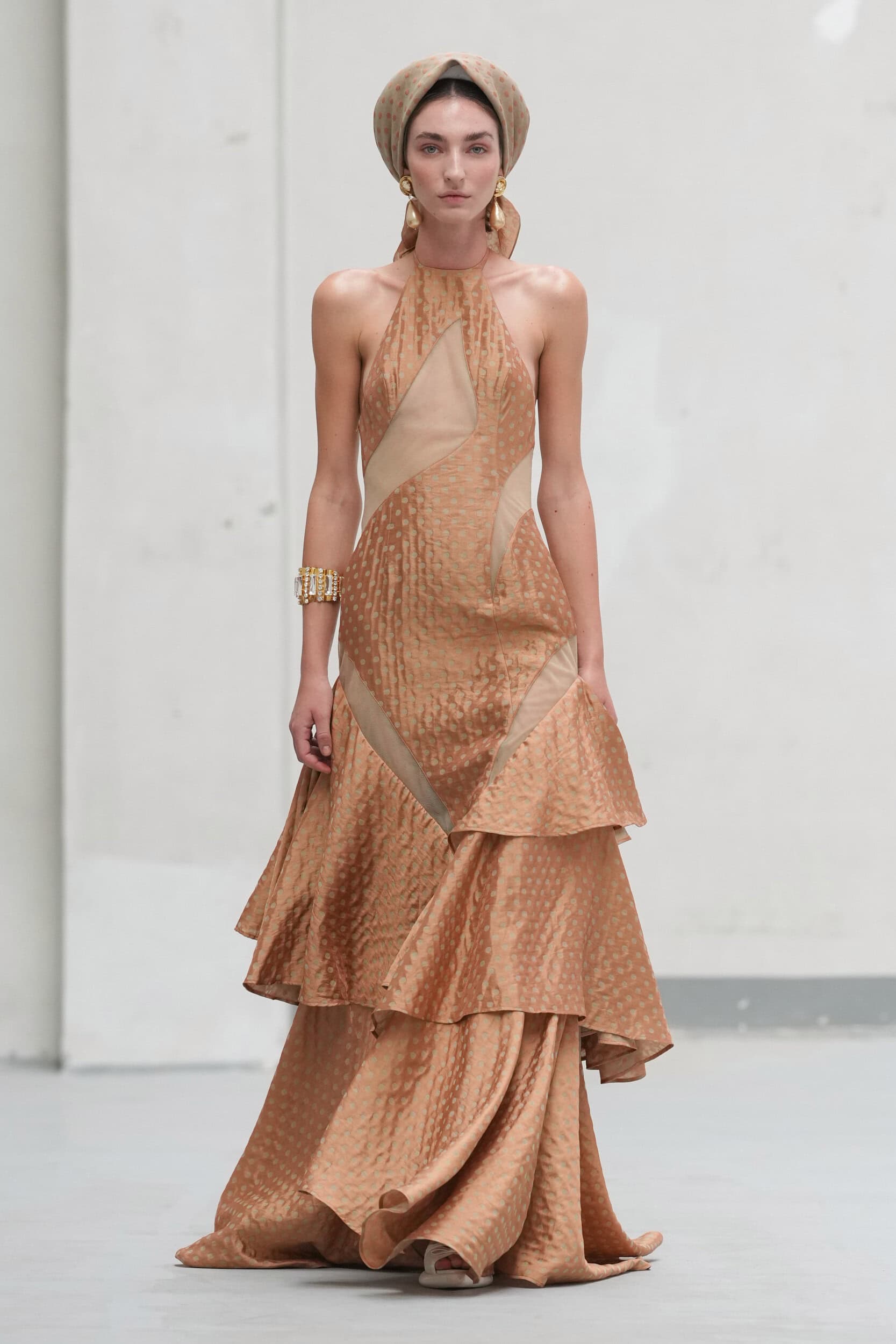 Phan Dang Hoang Spring 2027 Fashion Show