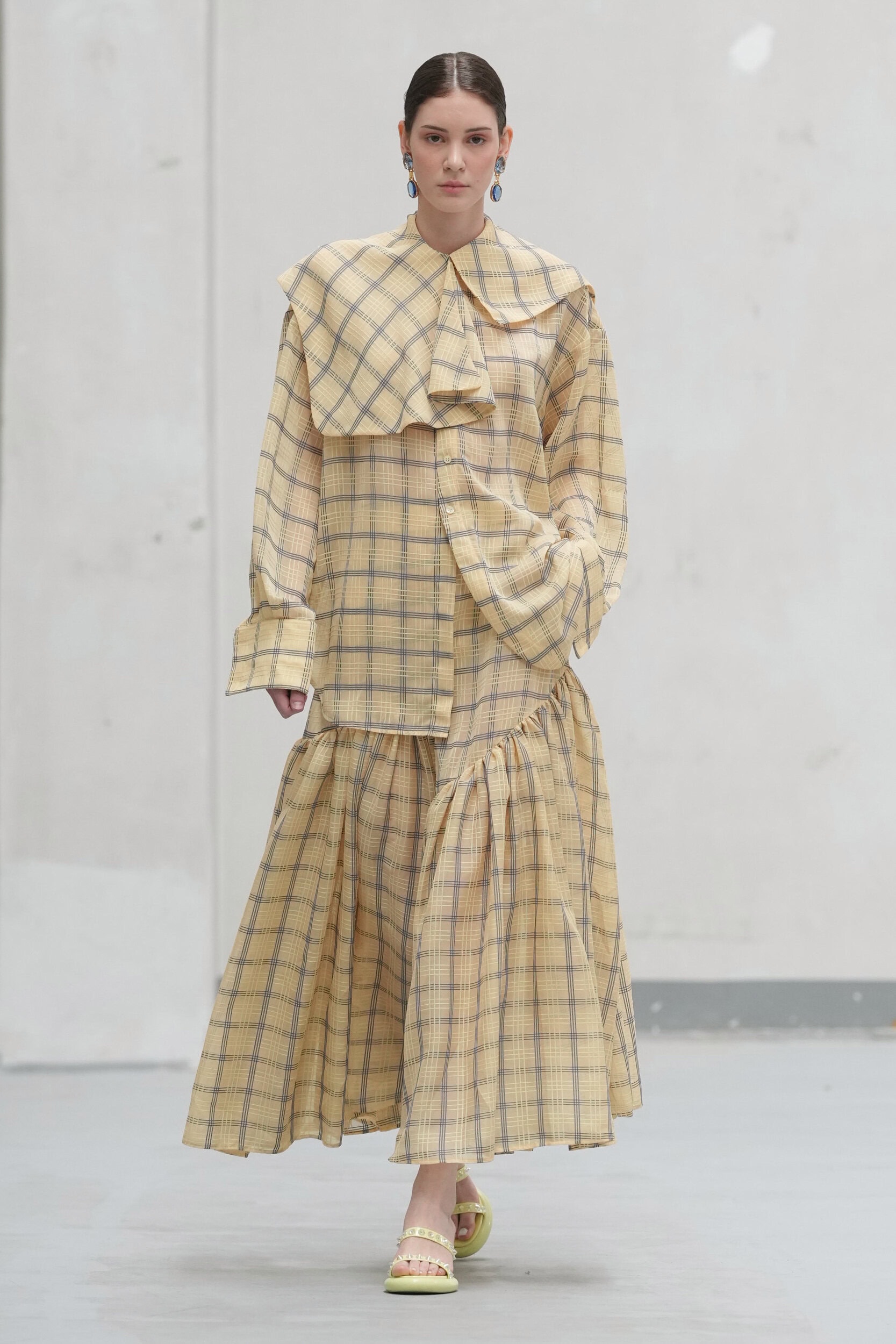 Phan Dang Hoang Spring 2027 Fashion Show