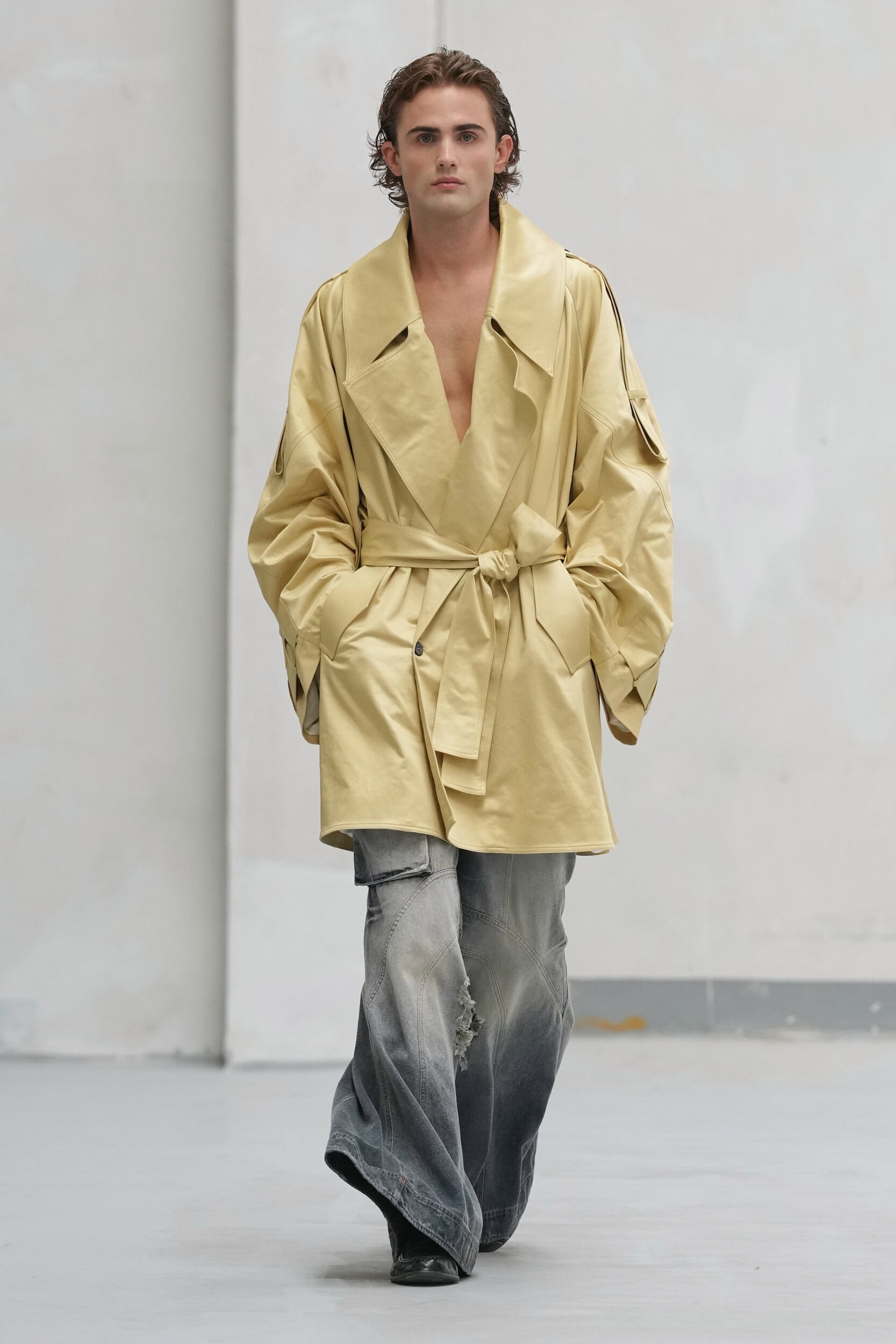 Phan Dang Hoang Spring 2027 Fashion Show