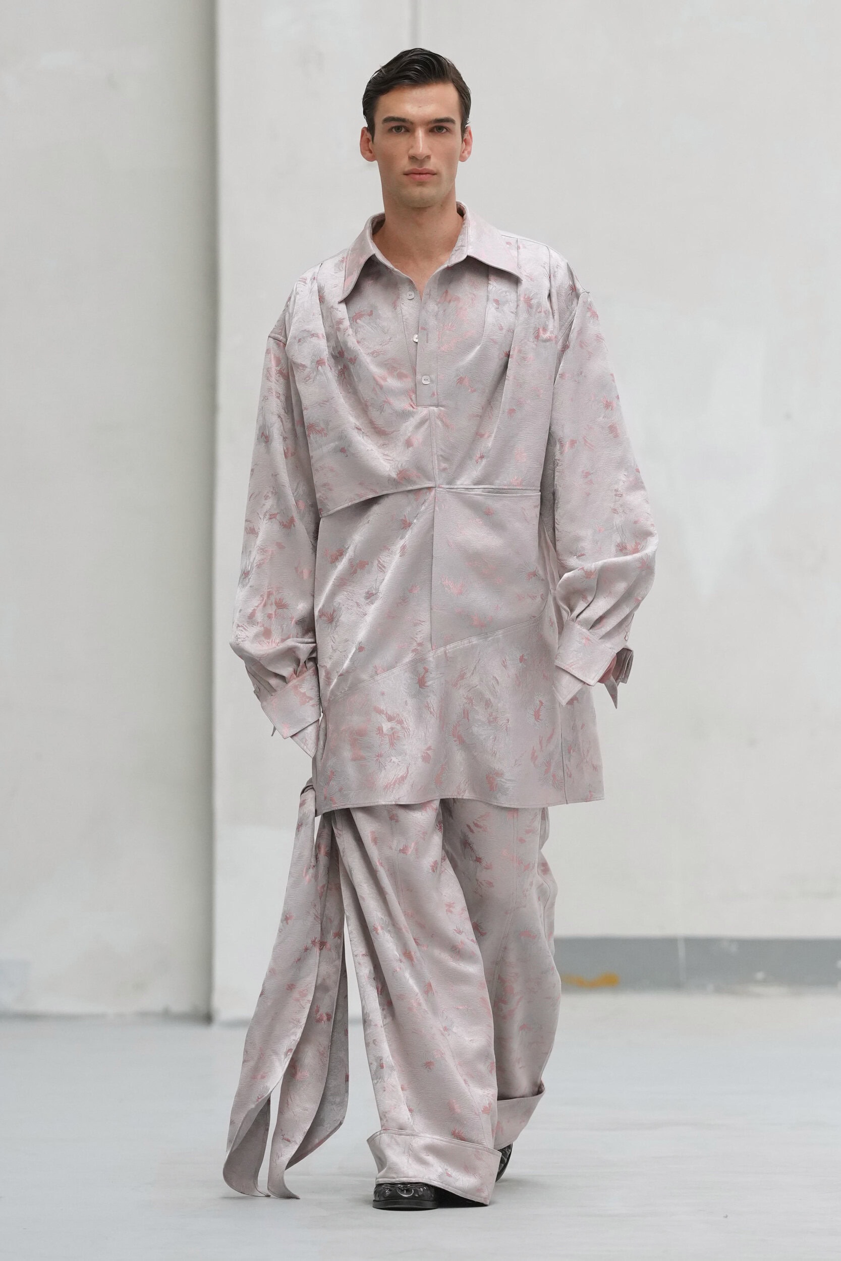 Phan Dang Hoang Spring 2027 Fashion Show